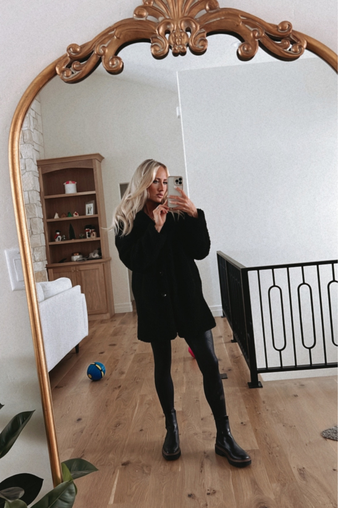 all black ootd 🖤

#LTKfit #LTKstyletip #LTKSeasonal