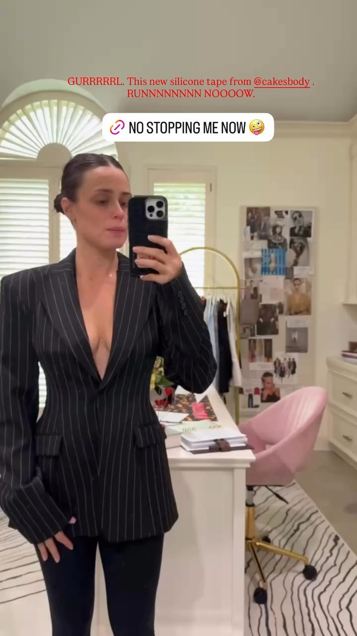 Silicone Boob Tape for Backless & Strapless Outfits That Gives Seamless Lift and Support #boobtape #silicon #cakes 

 