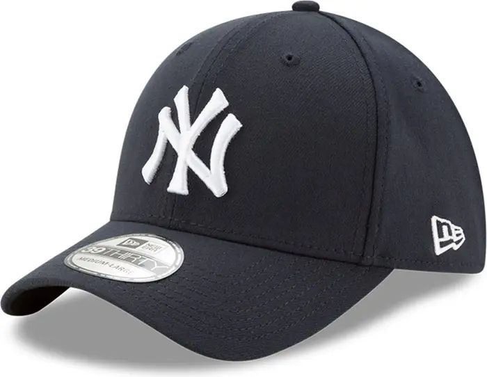 Men's New Era Navy New York Yankees MLB Team Classic Game 39THIRTY Flex Hat | Nordstrom