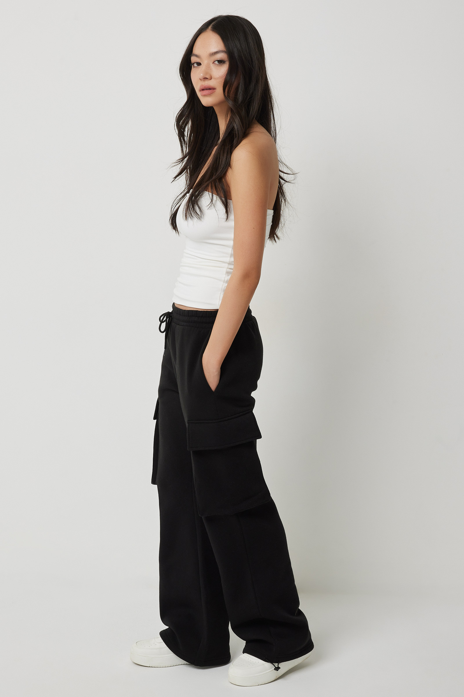 Wide Leg Cargo Sweatpants | Ardene