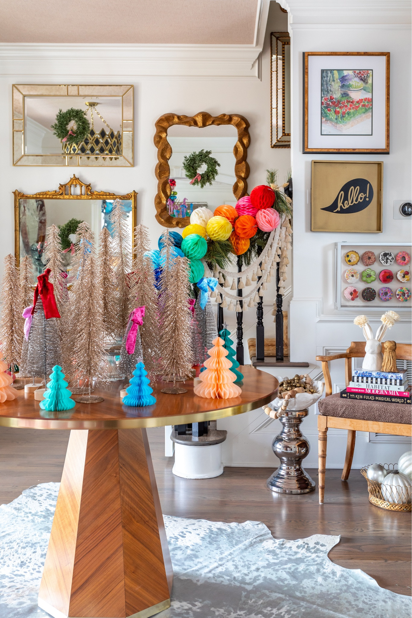 All of the details of my holiday foyer!

#LTKHoliday #LTKSeasonal #LTKhome