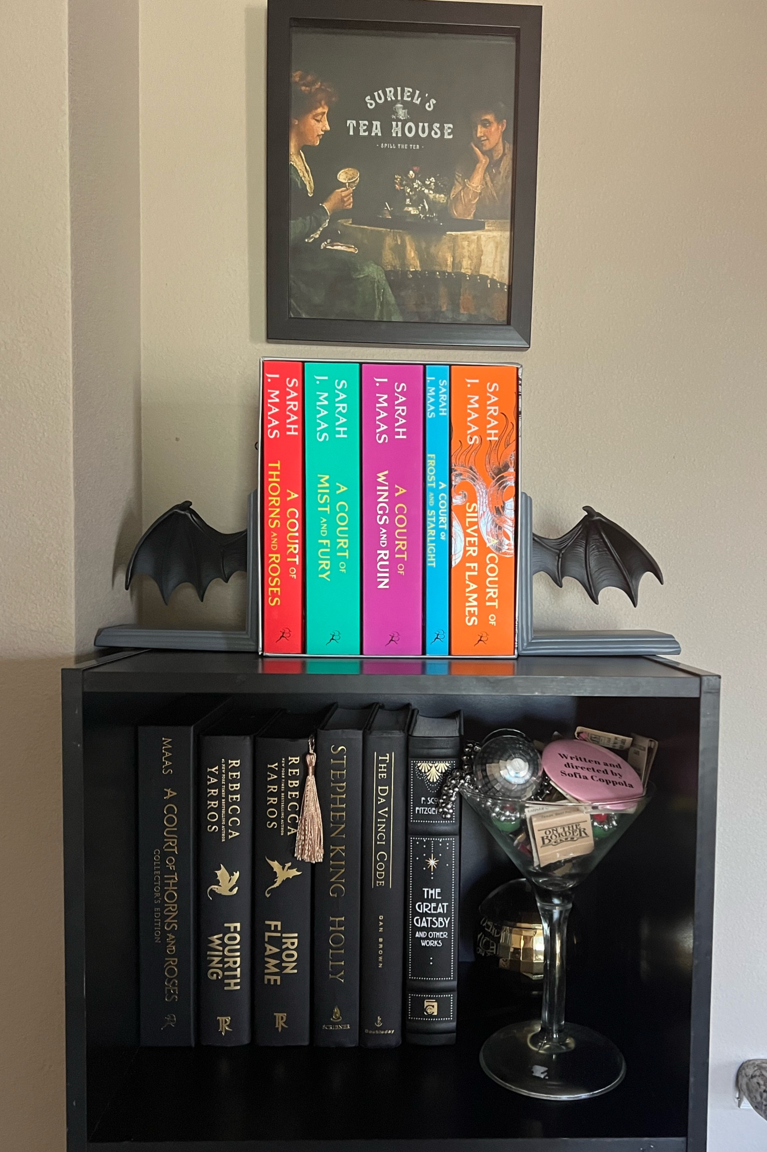 My beloved bookshelf!

*Bat wing bookends are from a bookstore called 2nd and Charles! (Couldn’t find anything similar on Amazon) 



#LTKhome #LTKsalealert #LTKfindsunder50