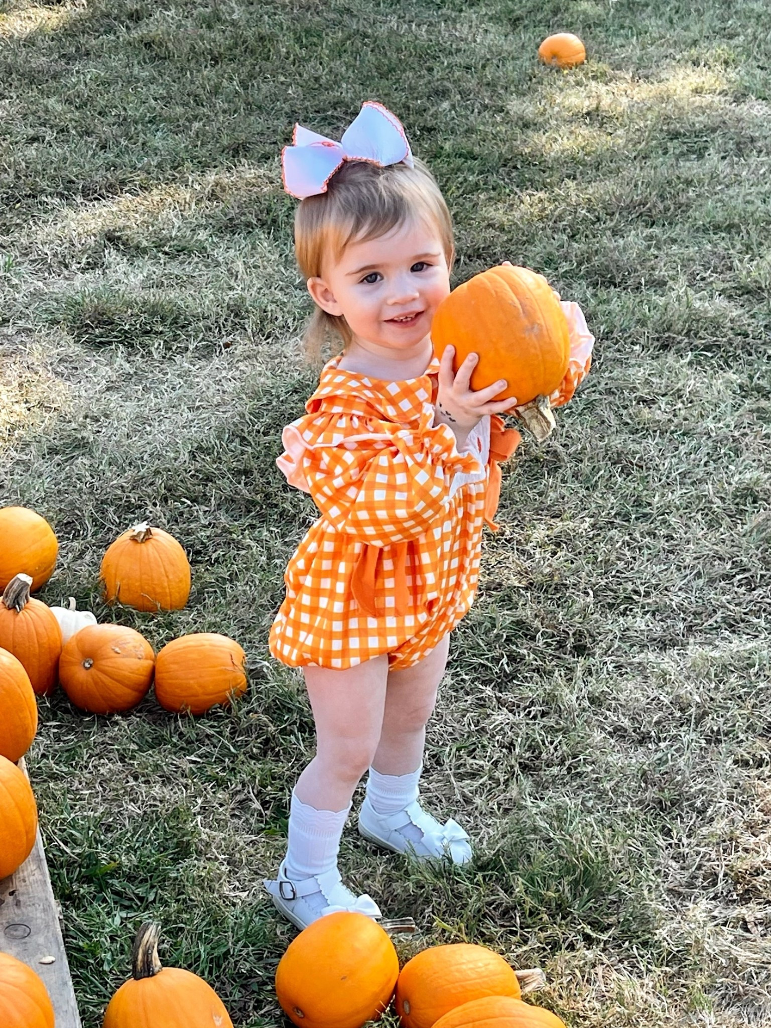 Pumpkin patch days with my little pumpkin 🎃🤎 Caroline’s gingham romper was too sweet for fall, and I loved coordinating in warm harvest tones. My plaid midi skirt is from Mast General Store in Boone, North Carolina, but I linked a similar velvet pleated version for you below. Paired with caramel suede Tecovas boots, a structured Janessa Leone hat, and gold Melinda Maria jewelry — it’s the perfect rustic-chic fall look for family photos, festivals, or a cozy mountain weekend.

✨ Shop Our Looks:
👩‍👧 Mom’s Outfit:
– Similar Plaid Velvet Pleated Midi Skirt (Amazon)
– Suede Square-Buckle Waist Belt (J.Crew Factory)
– The Jamie in Caramel Suede Boots (Tecovas)
– Sherman Hat (Janessa Leone)
– Cruz Sunglasses (DIFF Eyewear)
– Lil Frankie Chain Necklace + Bracelet + With a Twist Hoops (Melinda Maria Jewelry)
– TAG Heuer Aquaracer Watch (Ben Bridge Jeweler)

👧 Caroline’s Outfit:
– Gingham Pumpkin Romper (Amazon)
– Felix & Flora White Bow Shoes (Amazon)
– American Trends Baby Knee-High Socks (Amazon)
– Large Pink Hair Bow (similar linked 🎀)

⸻



Mommy and me fall outfits 🍁 | pumpkin patch photo outfit ideas | Mast General Store fall skirt | rustic fall fashion | Tecovas boots outfit | Janessa Leone hat style | Melinda Maria jewelry gold | cozy fall neutrals | Amazon fall finds for moms and toddlers | gingham baby romper outfit | Boone North Carolina fall style | mountain town fall outfit inspo | family photo outfit ideas | fall fashion 2025 trends | western chic harvest outfit | timeless fall mom style


#LTKFindsUnder50 #LTKBaby #LTKKids

#LTKBaby #LTKKids #LTKFindsUnder50
