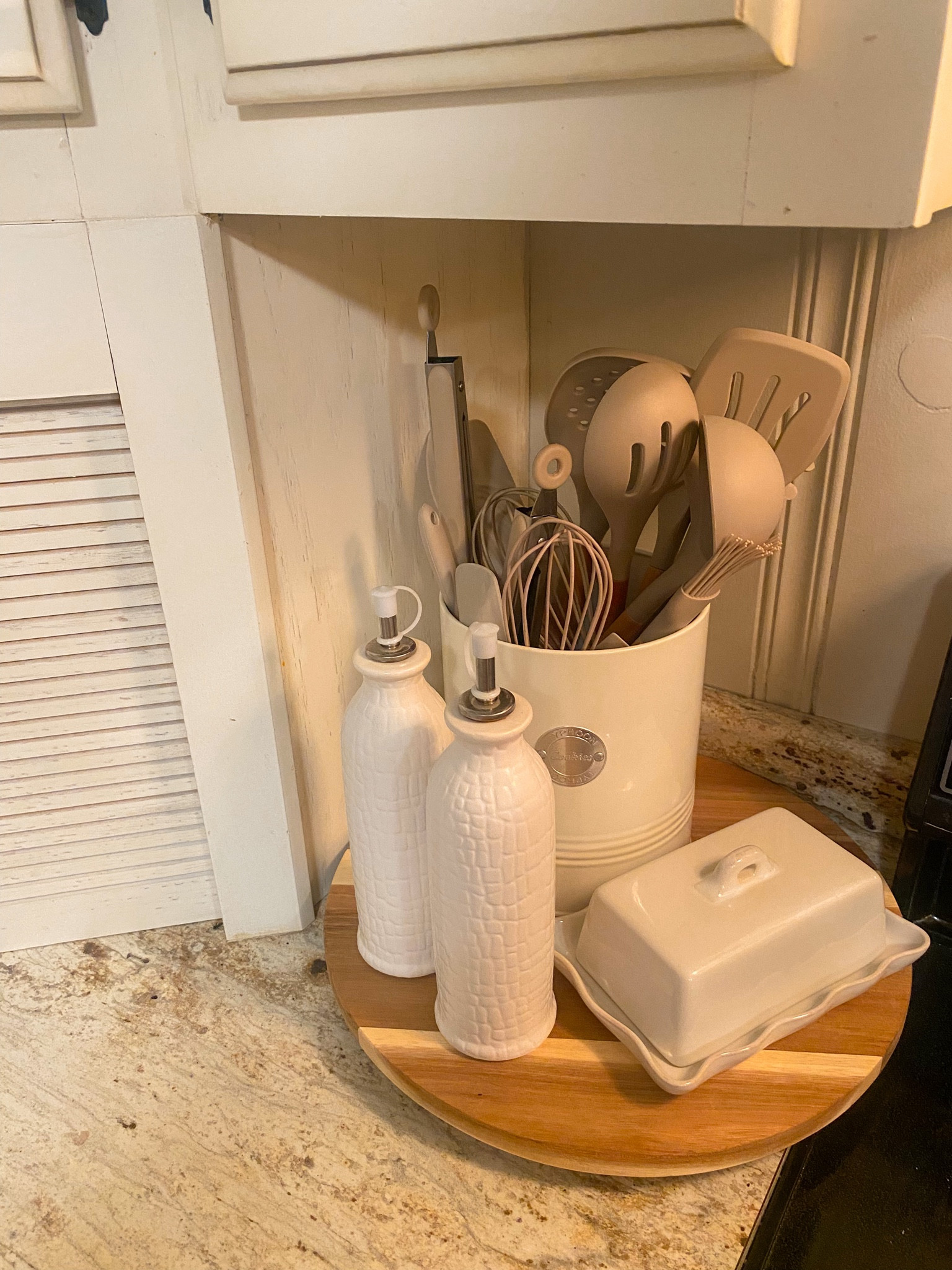 I love our utensil set! It came with so many utensils and was so convenient rather than buying them all separately! They are fantastic quality!!

* I did change our utensil holder from the one that comes with it

#LTKxPrime #LTKhome #LTKsalealert