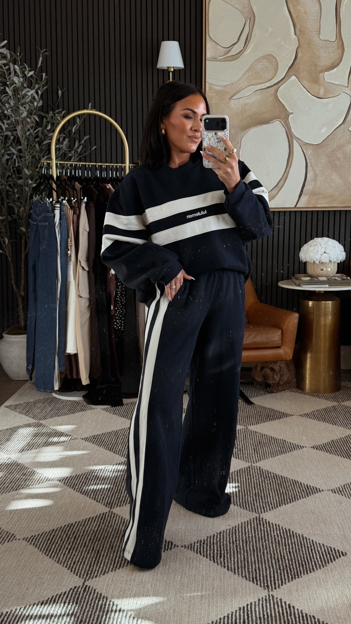 Babes this set just made getting dressed way too easy 🤎✈️

It’s that perfect throw-on-and-go moment but still looks like you actually planned the outfit… and the retro stripe?? I cannot get over it. Already packing this for the airport because comfy but still cute is the only mood I’m in.

Wearing an XS

5’2” | 130 lbs | 25” waist | 34DD bust | size small

#PetiteFashion #Over40Style #EffortlessStyle #AirportOutfit #AthleisureLook