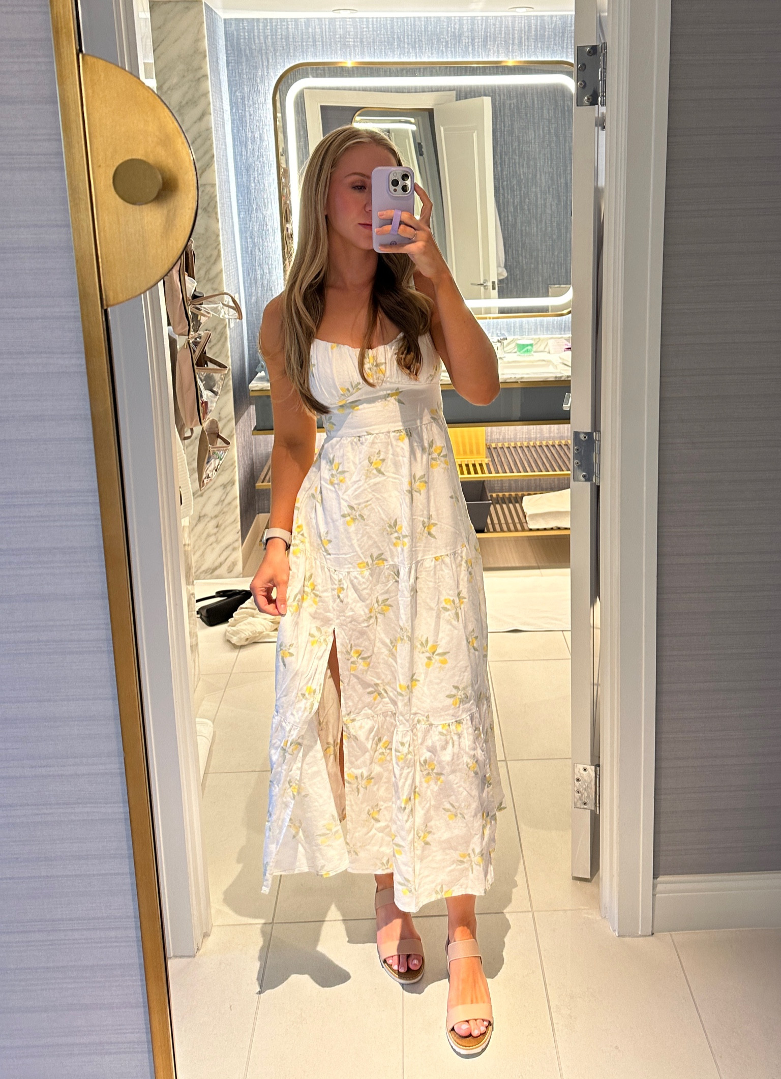 Dress size Small
Shoes size 8
All true to size 