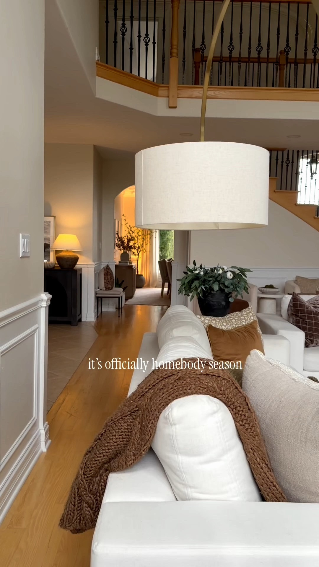 It’s officially homebody season 🤎🍂 Cozy layers, warm lighting, candles lit & all the little details that make home feel extra good this time of year. Linking everything from this cozy space here! ✨

#LTKHome #LTKSaleAlert #LTKSeasonal