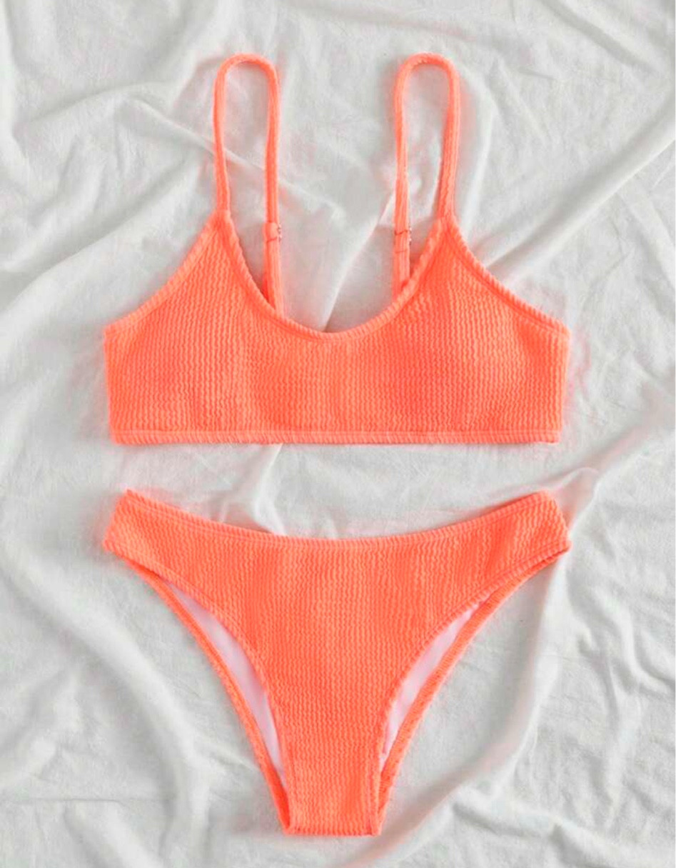 size 4 in bottoms and small in tops , wearing a M ! 

#LTKsalealert #LTKSeasonal #LTKswim