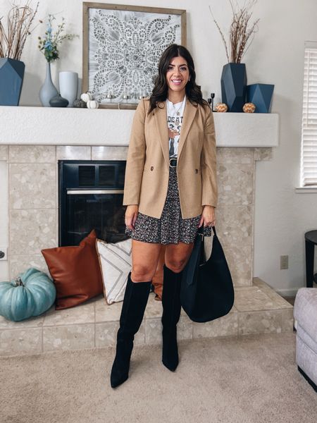 Midsize fall outfit
Graphic tee-small
Blazer-similar added
Skirt-large
Boots- not wide calf and roomy


#LTKworkwear #LTKcurves #LTKstyletip