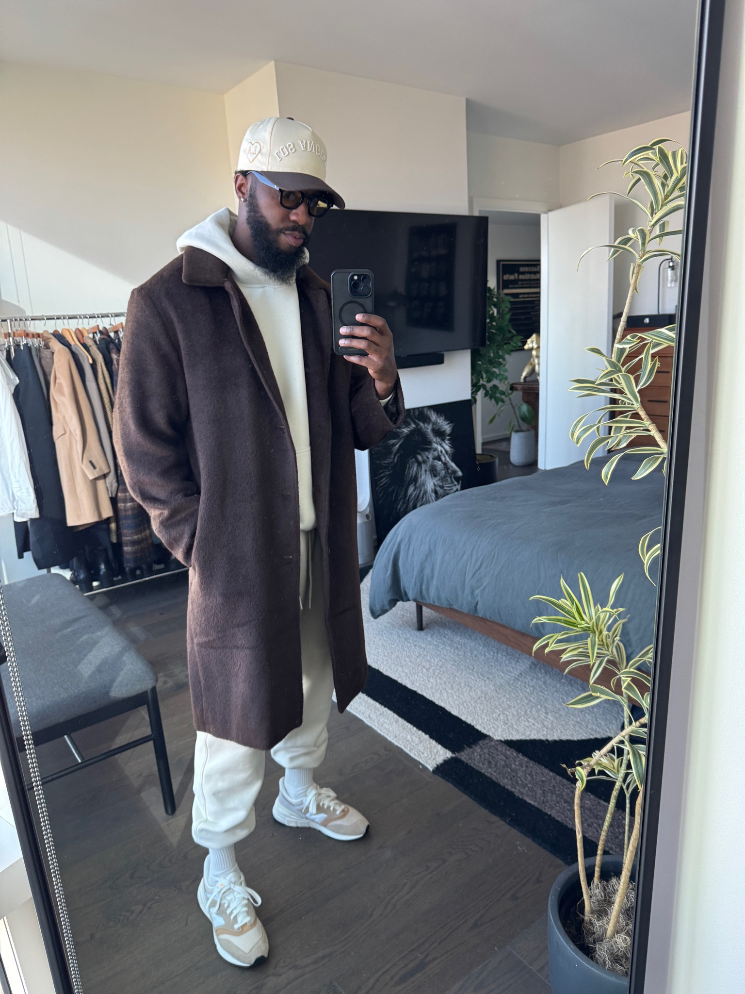 Long brown overcoat w/ an off white sweatsuit and a pair of New Balances. Winter Outfit inspo. Links to items down below ⬇️ !

#LTKStyleTip #LTKMens