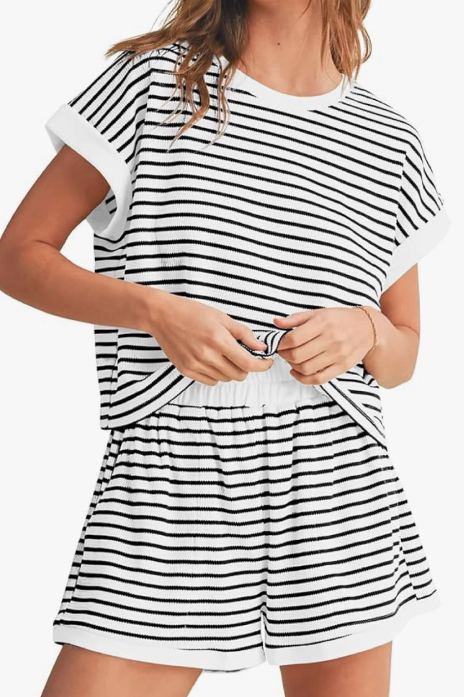 I’m allllll about the sets right now and this one is so cute! 

#LTKSeasonal #LTKMidsize #LTKStyleTip