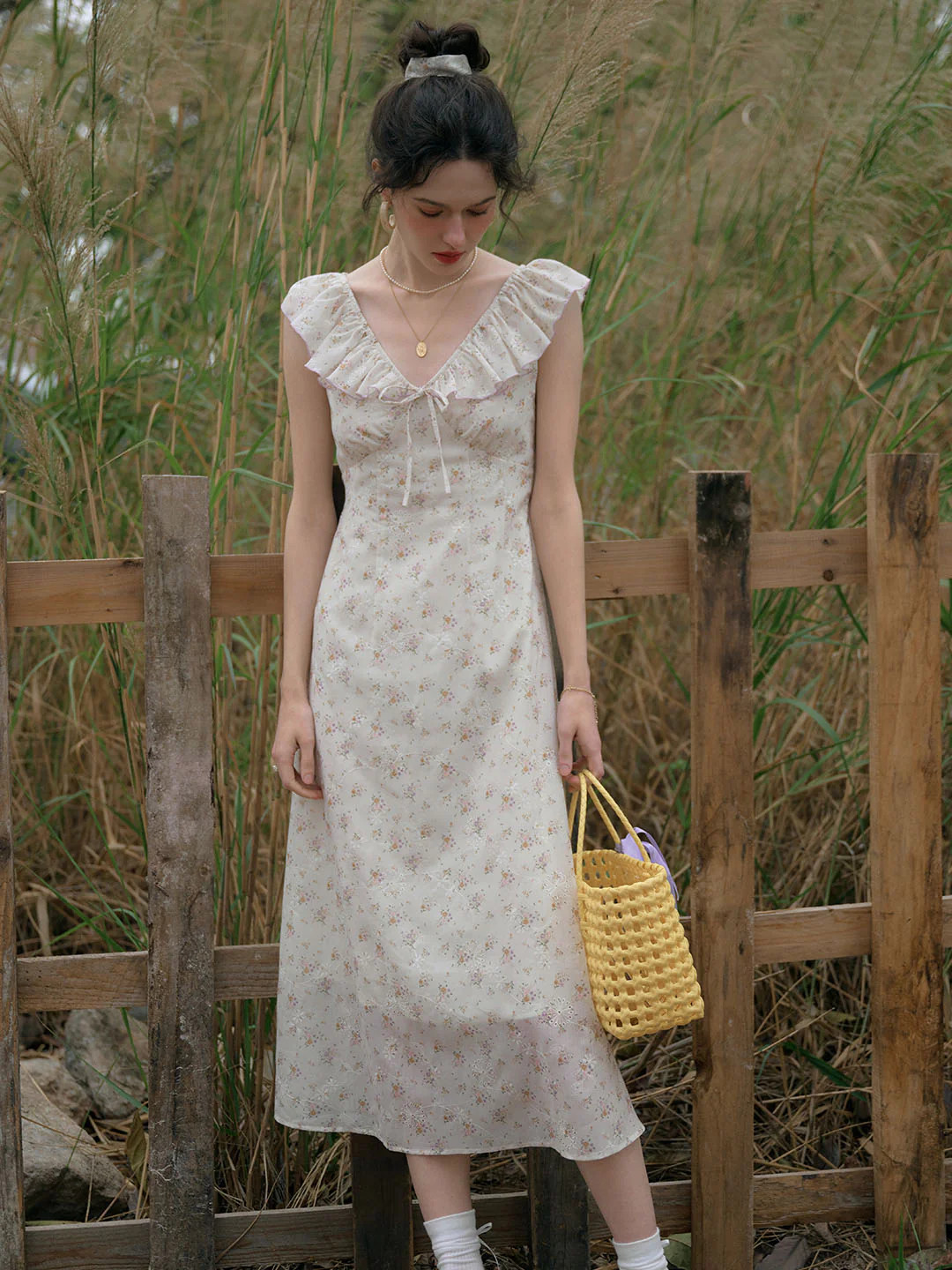 Danna Floral Embroidery Printed V-neck Bow Ruffle Sleeve Dress | SimpleRetro