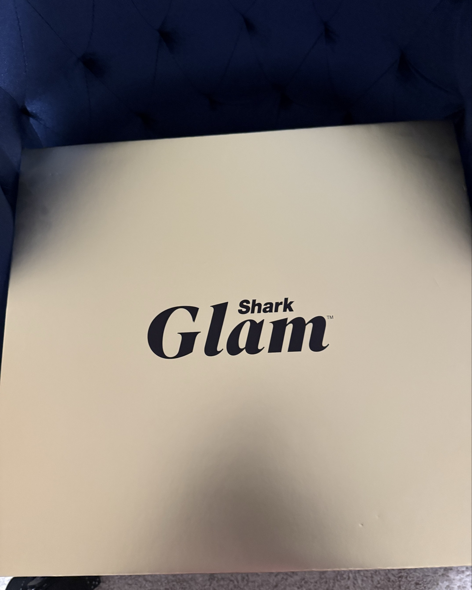 ✨ BIG NEWS ✨
After over 7 million views, Shark saw the beauty in my message and I’m beyond grateful to officially partner with the Shark Glam™ Ceramic & Powerful Air Styling & Drying System! 🩵
Thank you to everyone who liked, commented, and showed love, you made this moment possible. 🫶🏿
I’m so honored to be a part of the Shark community and can’t wait to share this journey with you all. 💫
Now the real question is… 👀 what color do you think I’m going with?! 🎨
Drop your guesses below! ⬇️
#SharkGlam #SharkBeauty #SharkPartner #HairTok #Grateful