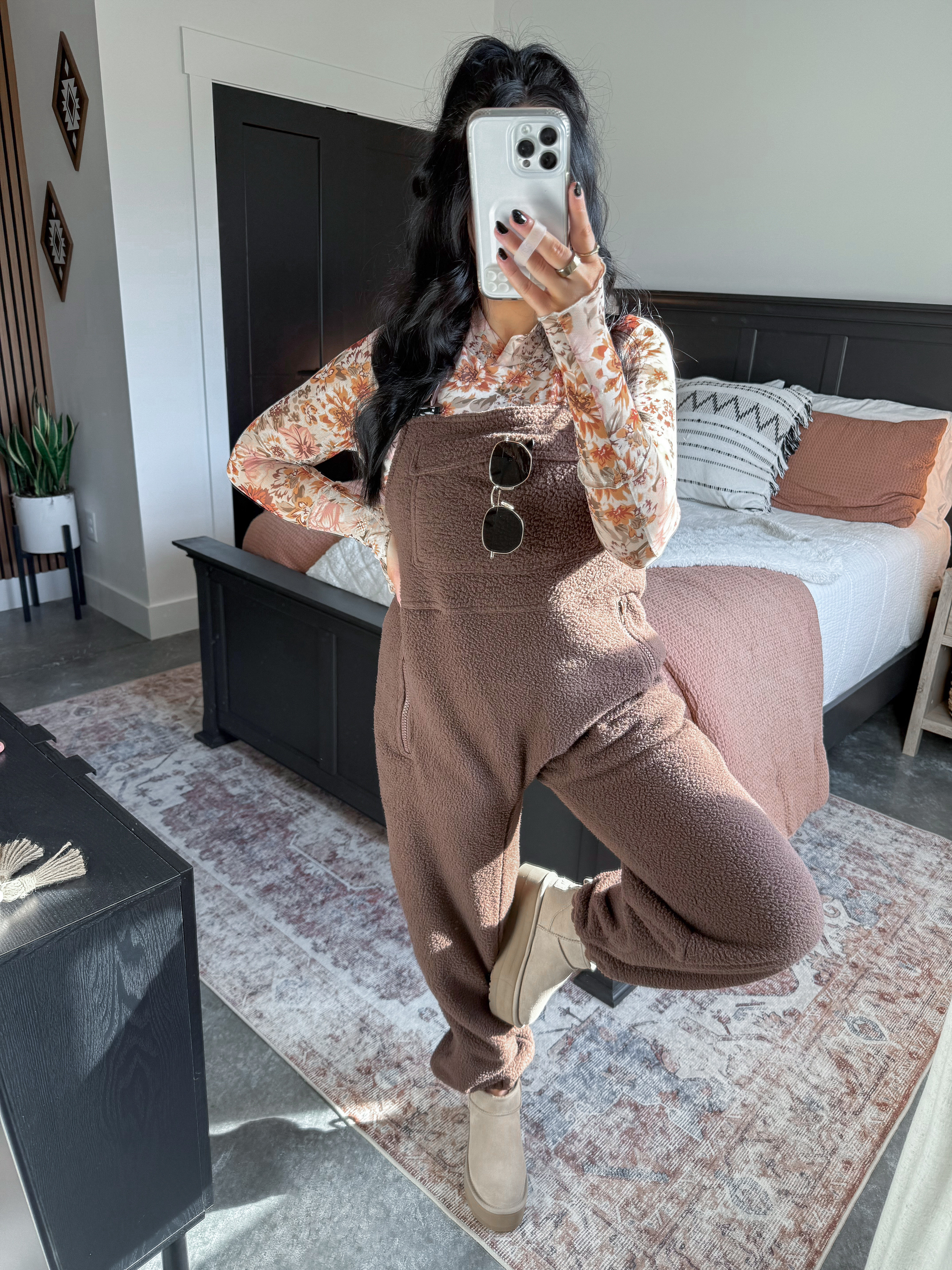 Cozy Bump Friendly Winter Outfit 🤎🧸

Floral Top - small
Fleece Overalls - small

These cozy fleece overalls are a must whether you're pregnant or not! They have the perfect baggy fit, adjustable straps, great length in the legs (so would work for my taller girls!) & they do come in other color options too! Layered it over this floral mesh sleeve top & finished the look with some platform uggs! (Side note: if you have a cozy winter trip coming up, please get this outfit and wear it while sipping some hot chocolate by the fire so I can live vicariously through you 😂)

 

 #LTKFindsUnder50 #LTKFindsUnder100 #LTKBump