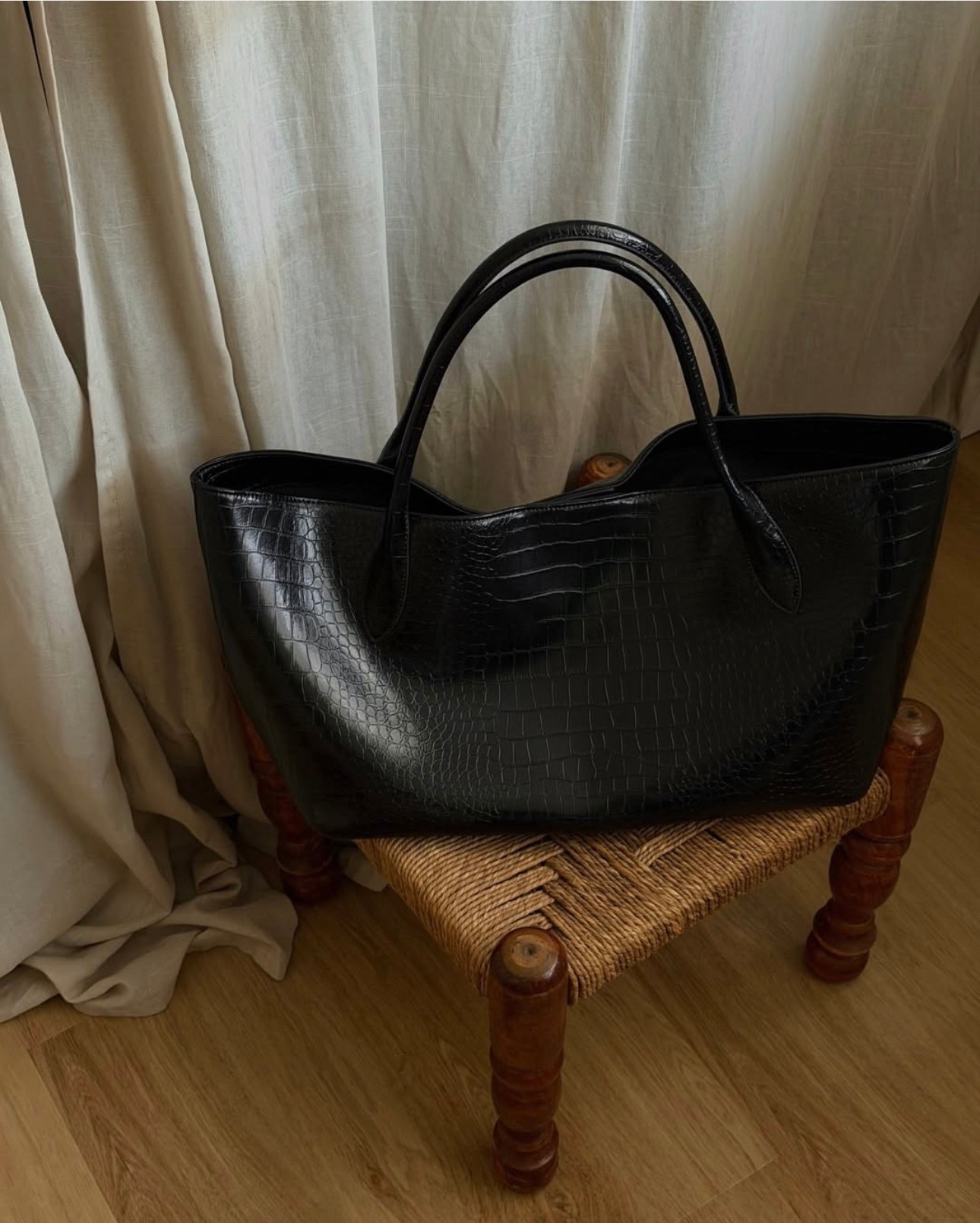 It’s giving Matthew B for Chanel… 

#LTKbag #LTKaustralia