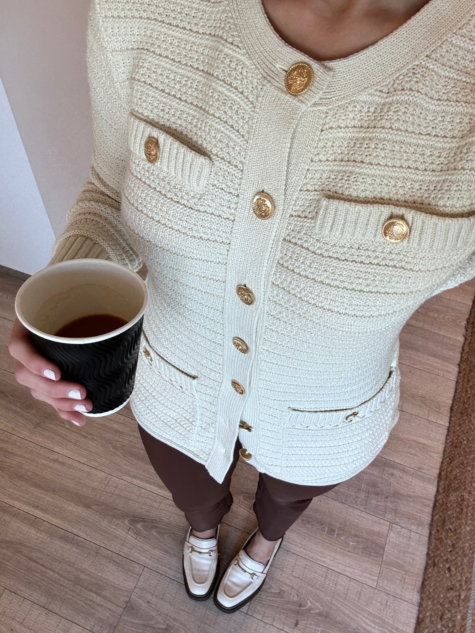 Fall 🤎🤍

Here’s an outfit idea using neutrals for an October day 

#revolve #renttherunway #fallfashion #loafers 


#LTKWorkwear #LTKSeasonal #LTKStyleTip