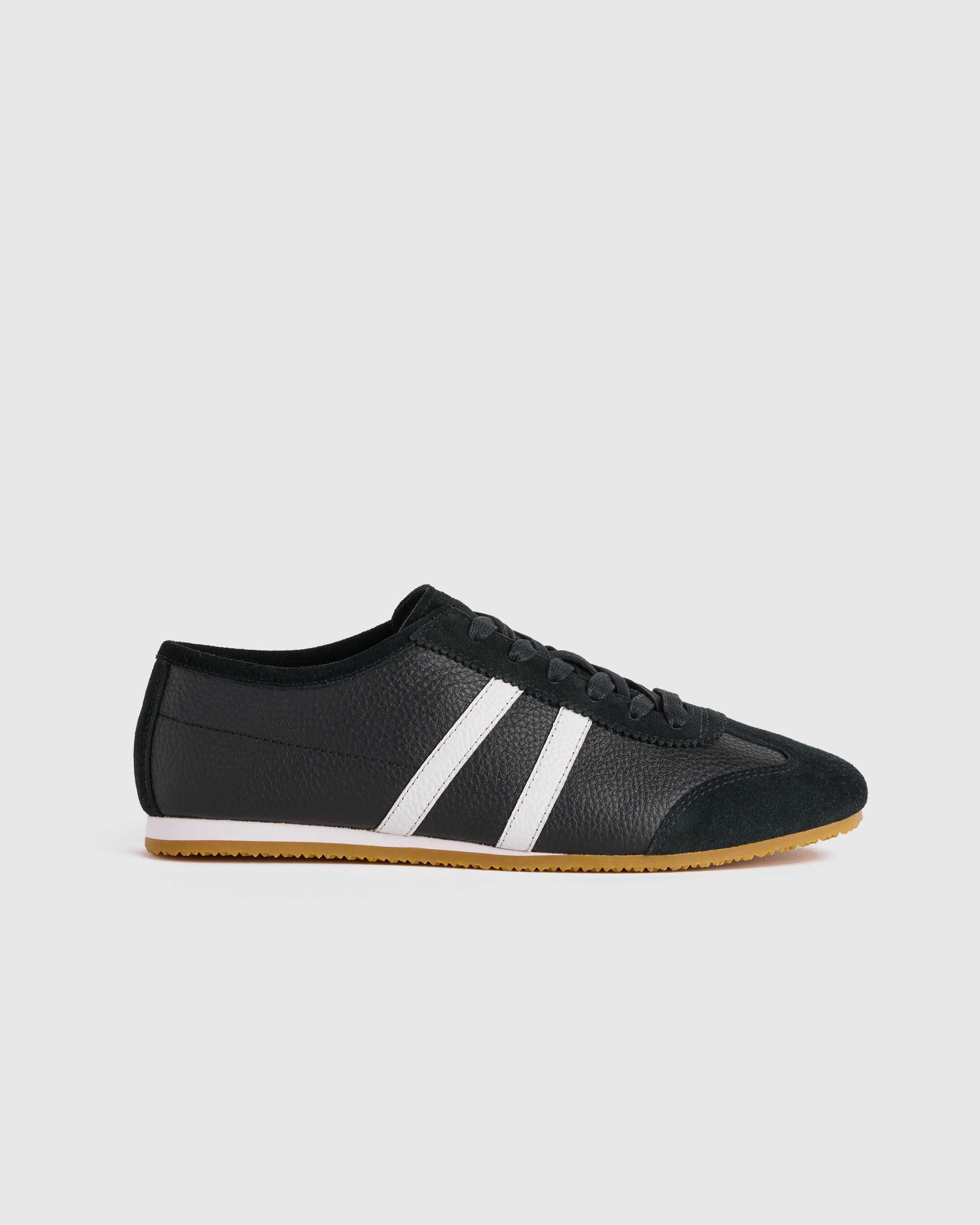 Quince | Women's Italian Leather & Suede Low Profile Sneaker in Black, Size 7.5 | Quince