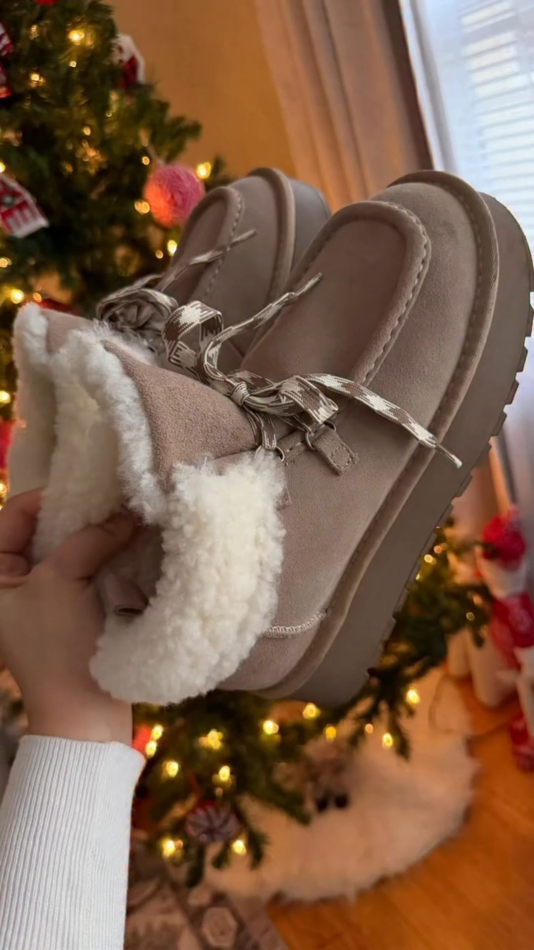 Winter shoes that combine comfort, warmth, and effortless style. @beautoday_official_store ❄️🌬️
Beau Today — a perfect choice for everyday winter looks 🤍

#ad #wintershoes #fashioncreator #lifestyle