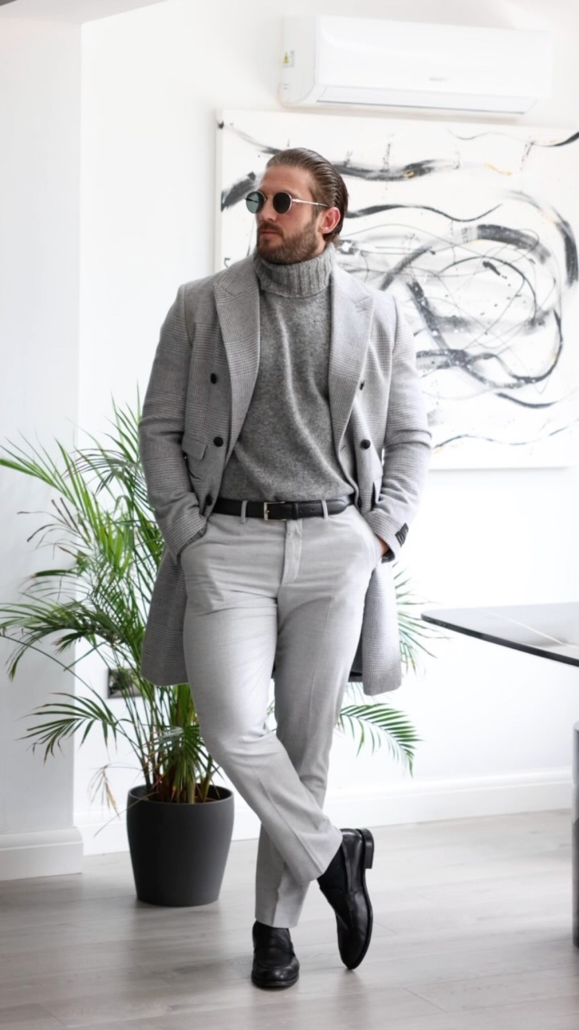 Grey monochrome, black details — clean, classic, and effortless. A subtle statement perfect for the winter season 🖤

Want to recreate this look? Head to my LTK for direct links to every piece and other similar options 🫶

#MensFashion #GetReadyWithMe #MonochromeStyle #GreyOutfit #MensOutfitInspo #MinimalistMenswear #WinterFashion #ShopTheLook #LTKMensStyle #MensWardrobeEssentials

Would you wear this look