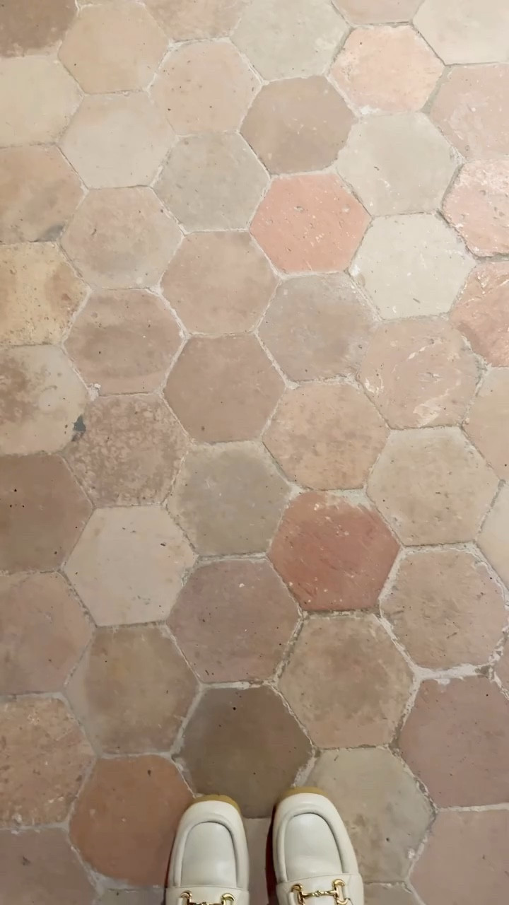 How dreamy are these centuries old clay hex tiles?! I found these in France and they are aging beautifully. 👌🏻 LUCKY YOU…I have sourced the closest thing to these tiles from France. I’m telling you, these are almost identical to the real deal!!

@cottageandkey 

#claytile #designdilemma #designhome #designhelp #bathroomdesign #kitchendesign #mudroomdesign #terracottatile

#LTKStyleTip #LTKHome