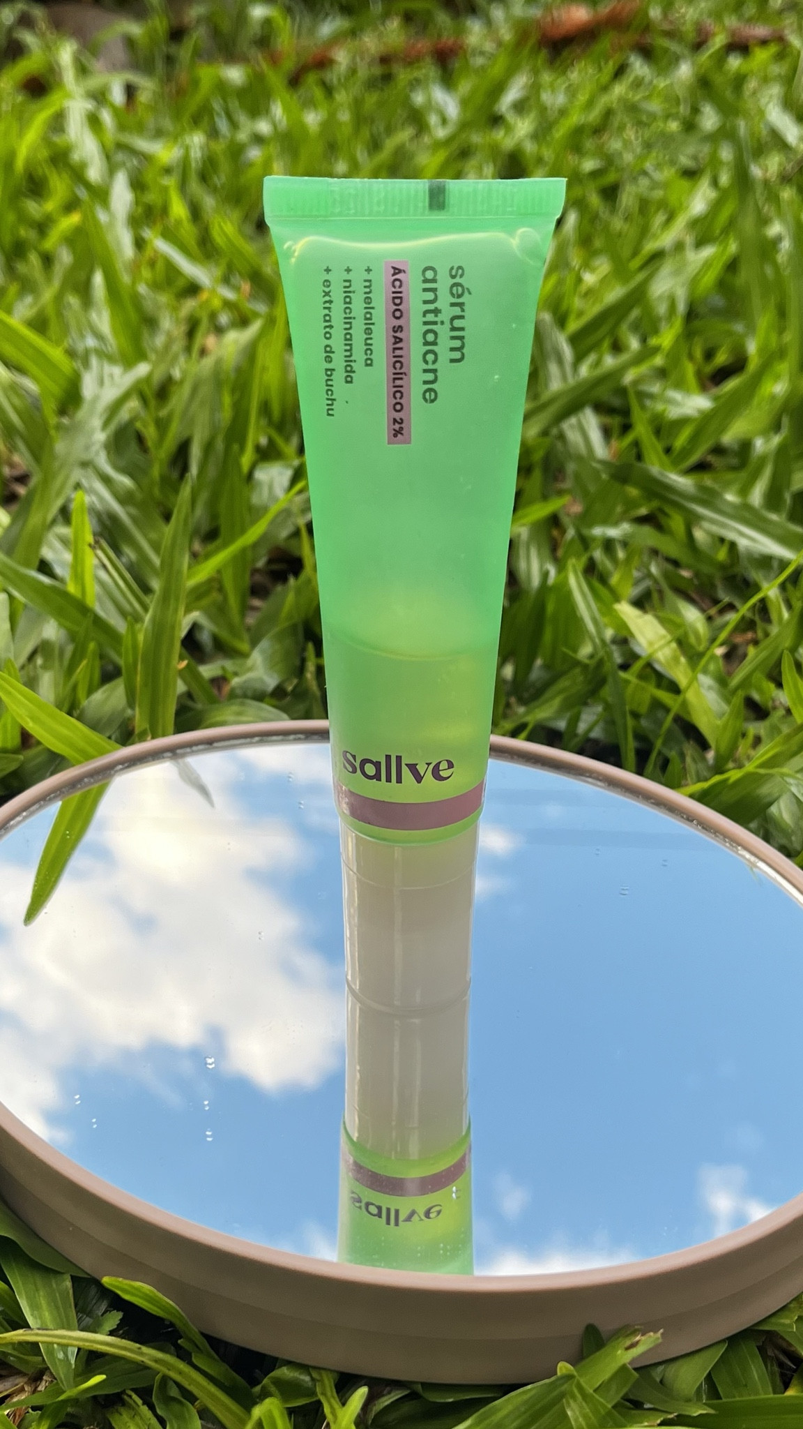 Essa dupla Antiacne da Sallve fez com que a minha pele ficasse muito bonita com pouquíssimas espinhas. Super recomendo esses produtos 💚🧖🏼 



#LTKGift

#LTKbrasil #LTKGiftGuide #LTKbeauty