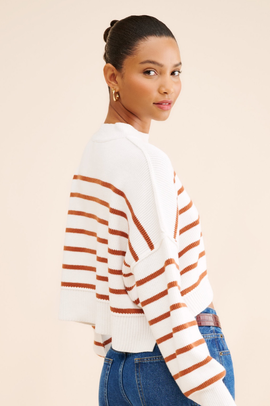 Perfect cropped fall sweater!