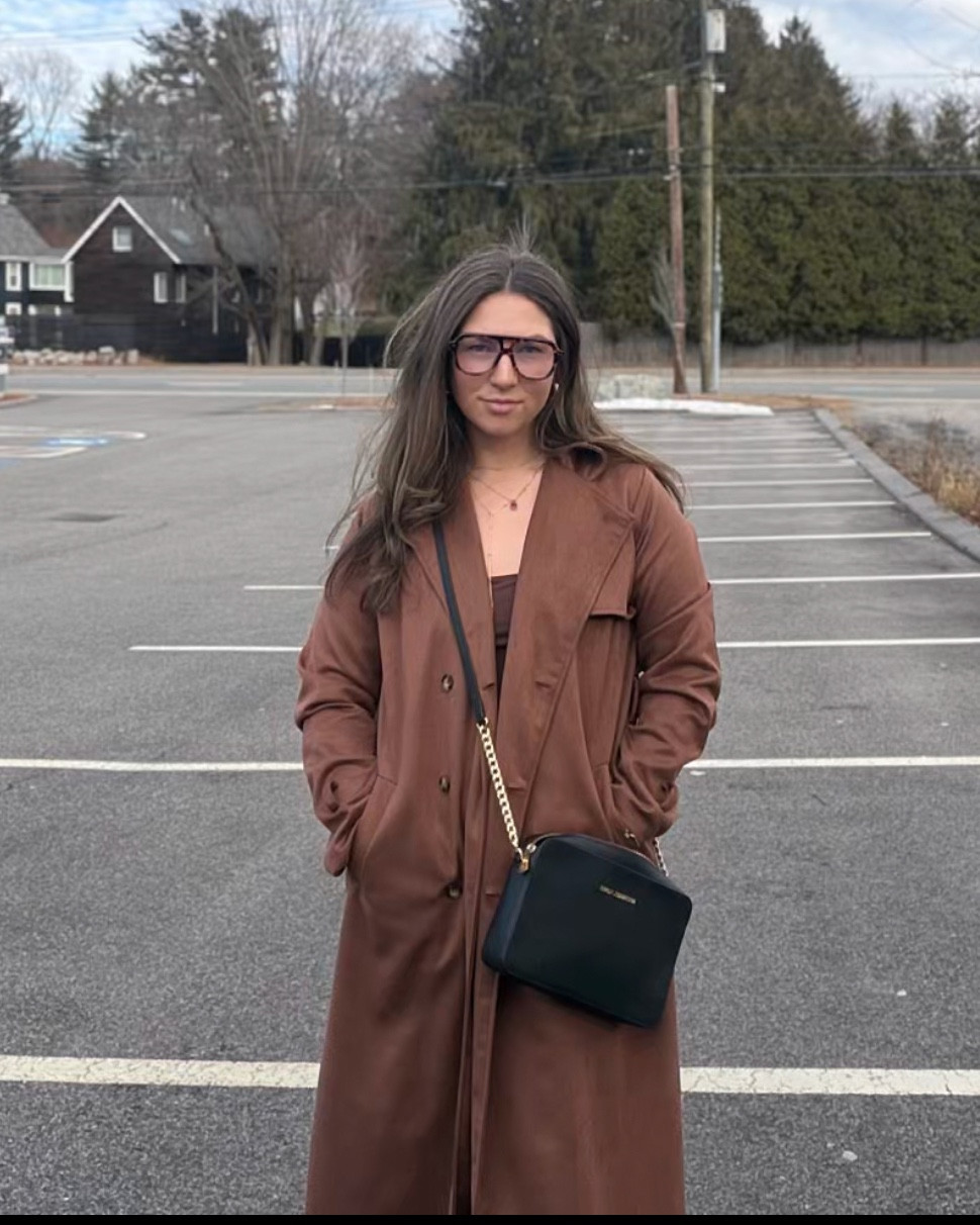 🐻🤎👜

#LTKootd #LTKMidsize