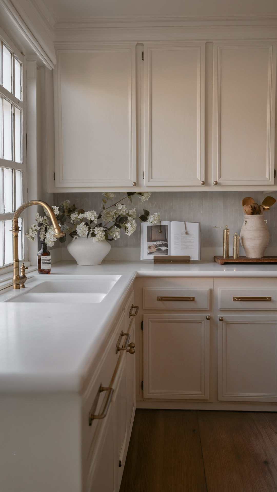 The detail that pulled the whole kitchen together @amerockhardware 

I paired the Coble pull with the Ladera backplate and finished the look with the Coble knob — all in Champagne Bronze.

The cabinet hardware adds the perfect amount of warmth and completely changed the look of our builder grade cabinetry.

It’s amazing what the right hardware can do.

Amerock is not available to link through LTK, but you can shop each item here:
https://www.amerock.com/search?q=Coble
https://www.amerock.com/BP37660CZ
https://www.amerock.com/BP37667CZ
https://www.amerock.com/BP37768CZ

#kitchendesign #kitchenhardware #champagnebronze #amerockhardware #kitcheninspo

#LTKHome