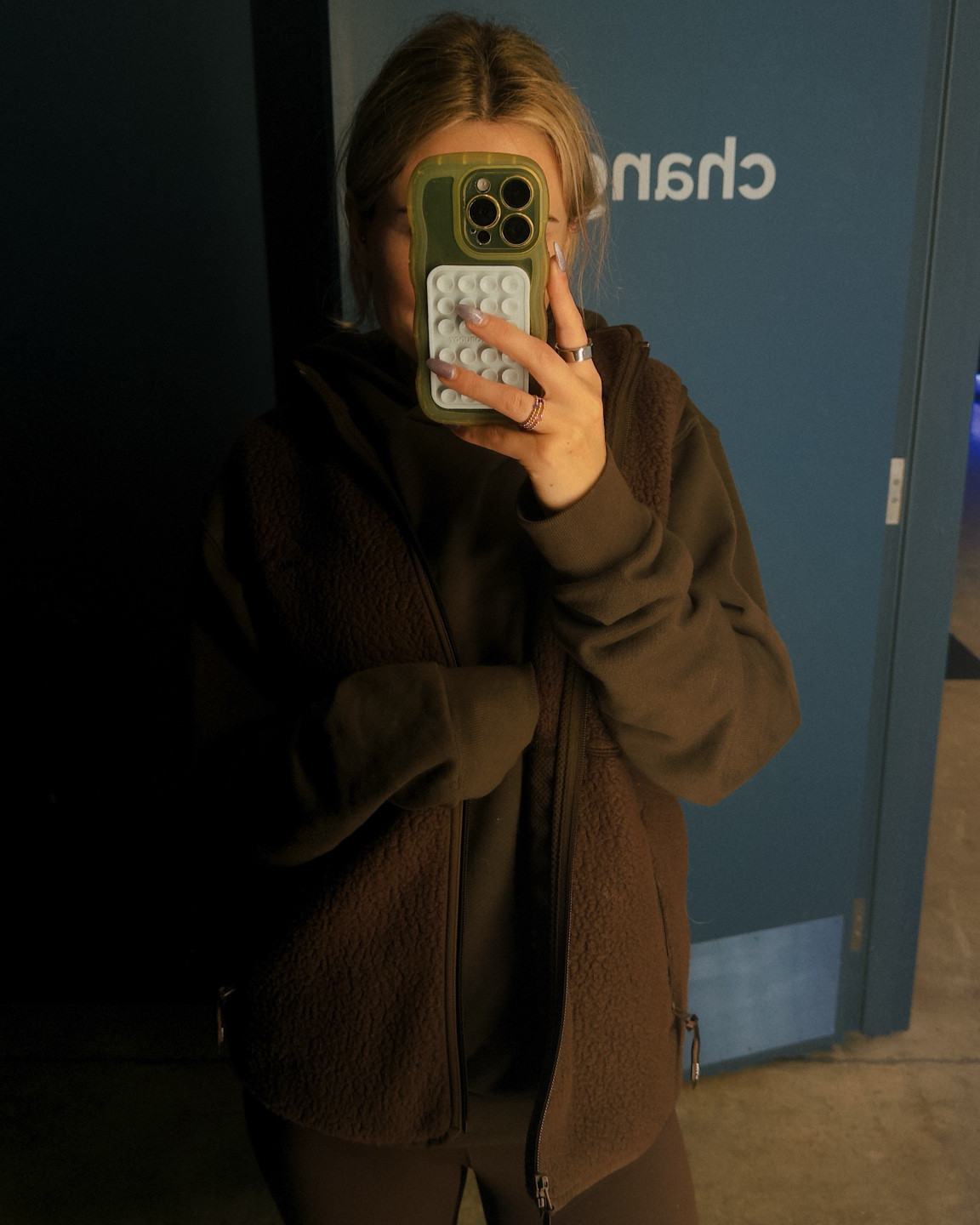 vests >>>> any other fall staple

love a monochromatic moment!!!

wearing size S in vest (oops i have 3 different colors!!!!) + linked other fleece favorites from aritzia, as well as layering pieces. also linked faves from lululemon (wearing size 4 in the aligns).

#LTKSeasonal