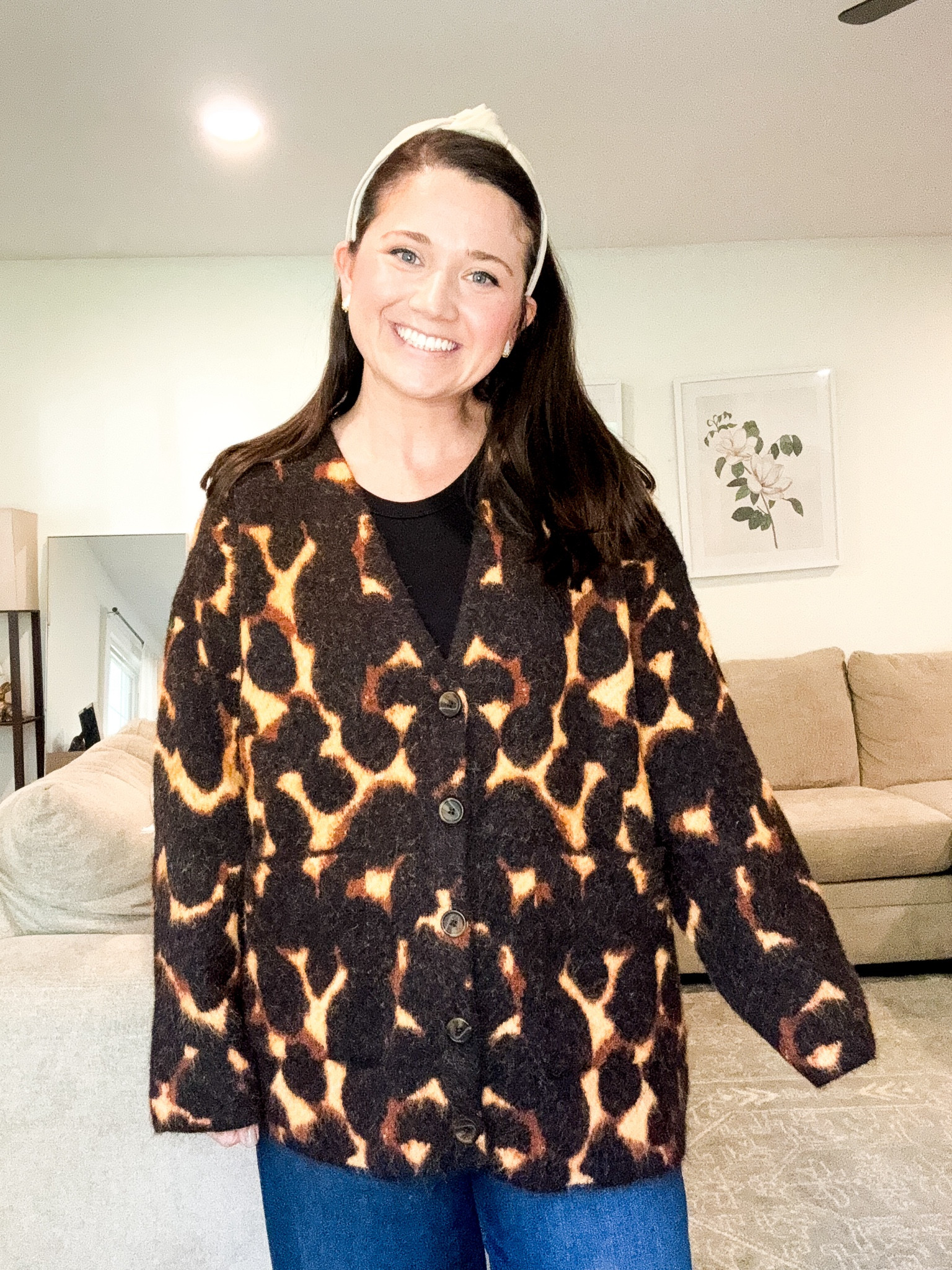 Tortoise sweater. Fall sweater. Fall cardigan.  Fall outfit 