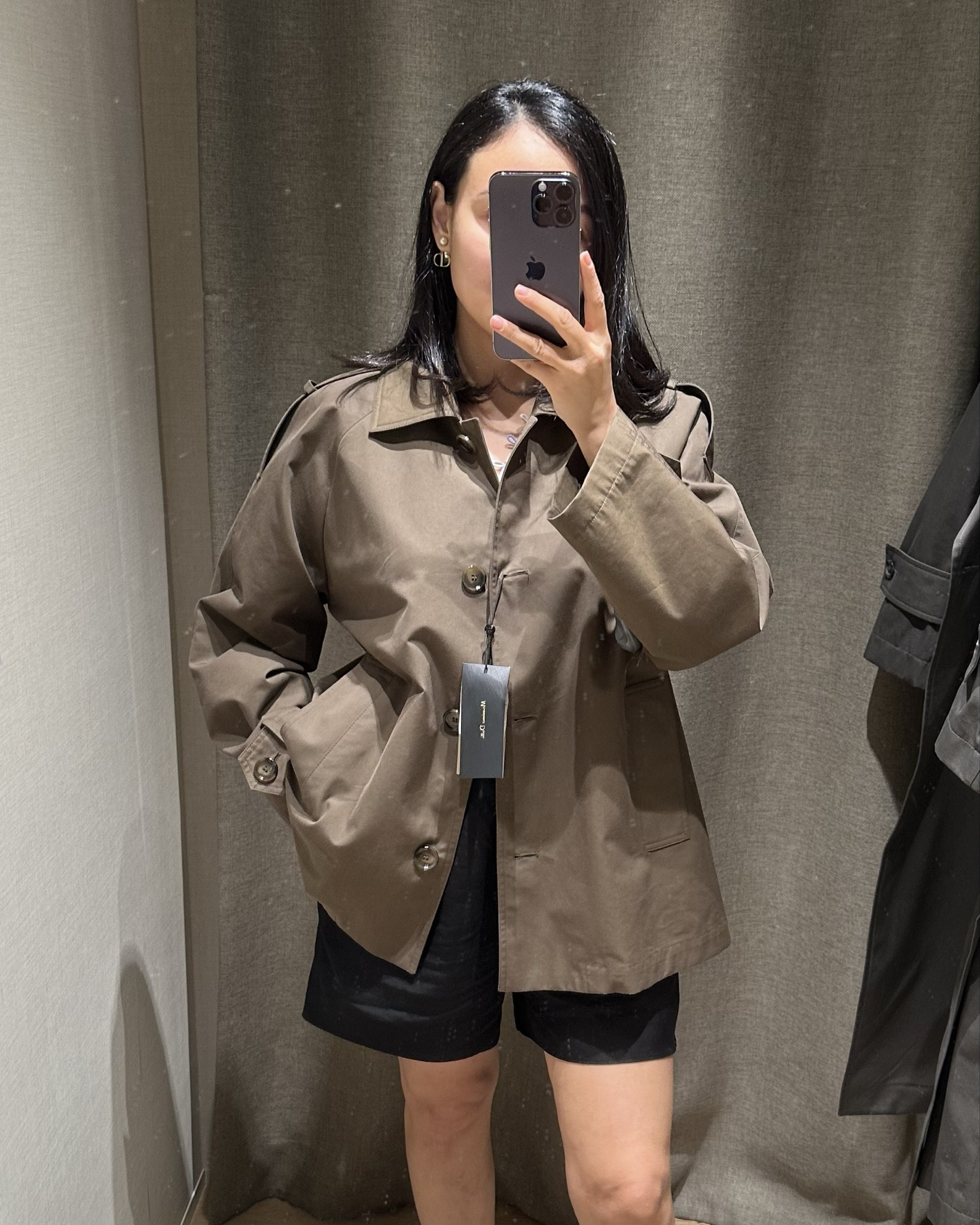 Trench coat (size S) #trenchcoat #massimodutti

#LTKStyleTip #LTKSeasonal