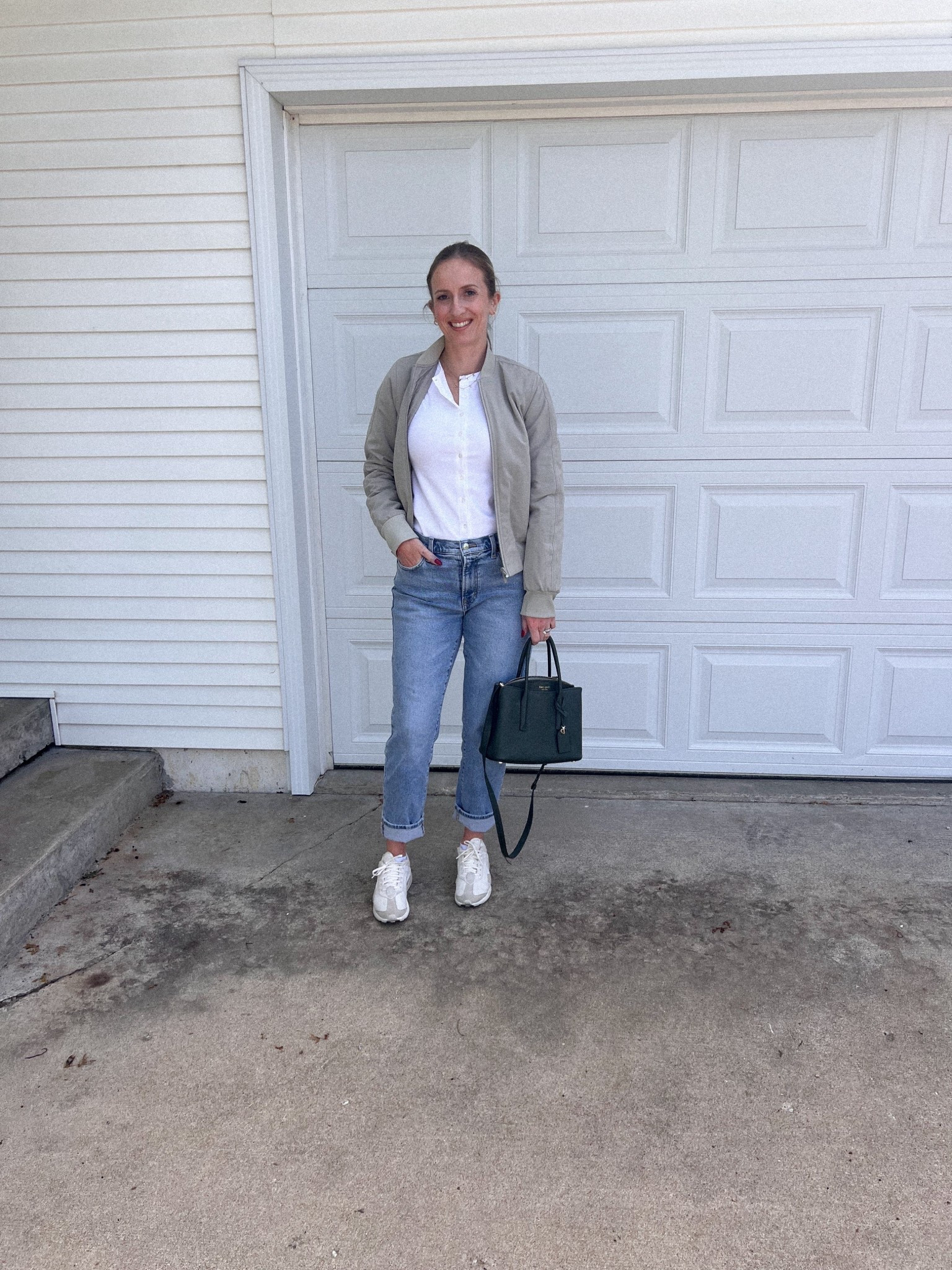 Found this outfit at Target yesterday and these are my new favorite comfy jeans! Long run this morning, then breakfast and a little shopping 🛍️ the best Saturday 

#LTKdayinmylife #LTKootd #LTKmomlife
