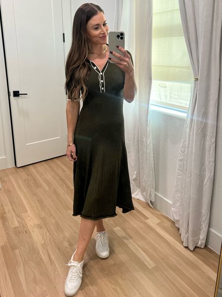 Super comfortable and casual outfit ! This dress is perfect paired with sneakers but would also look cute with boots or booties! 

#LTKstyletip #LTKfindsunder100 #LTKfindsunder50