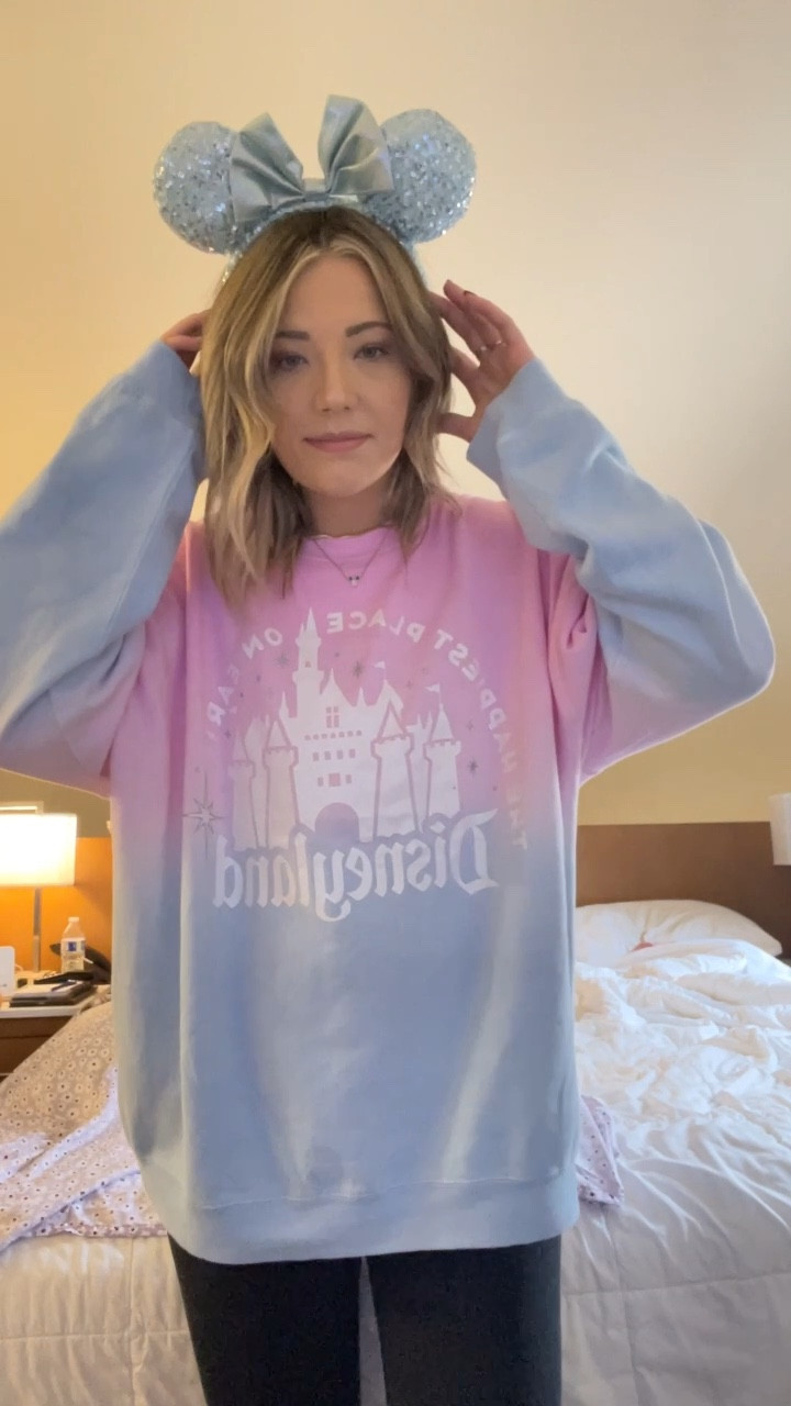 Make it pink make it blue 💗💙! Comfy Disney outfit! 

#LTKfit #LTKstyletip #LTKunder50