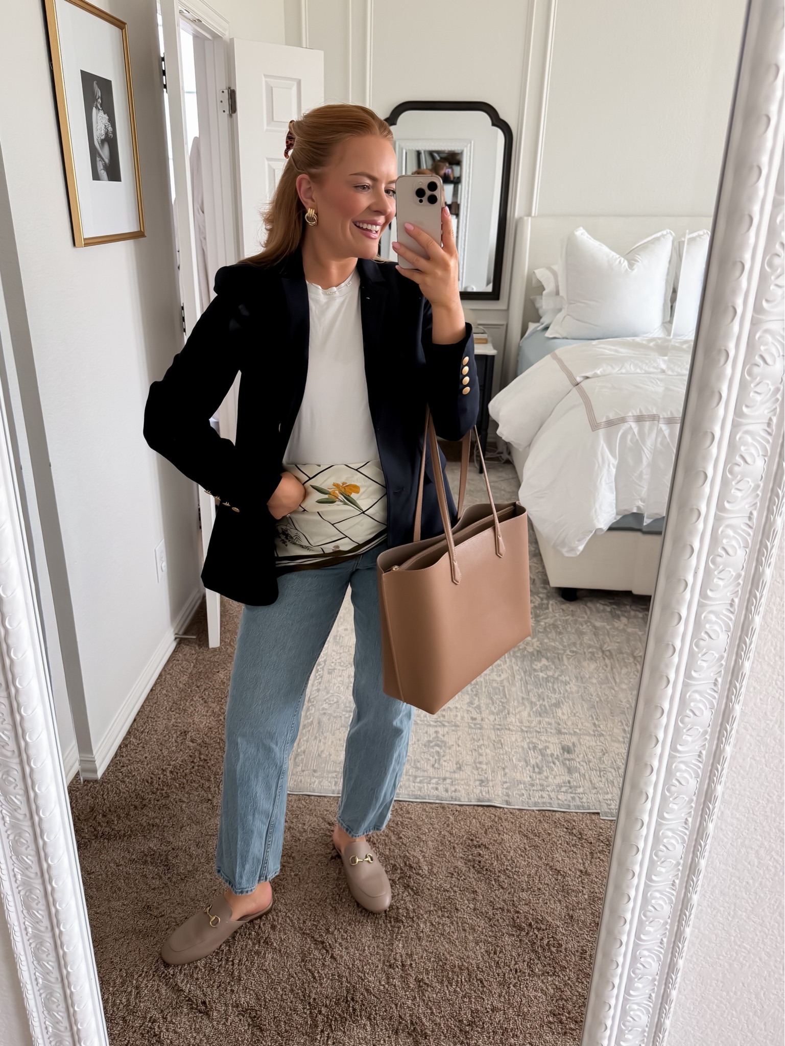 A casual business casual outfit for relaxed office days. A structured blazer with a tee and jeans is an easy work outfit for moms that feels comfortable but still put together.

#momworkwear #businesscasualoutfit #workingmomstyle #casualworkoutfit #officeoutfitideas


#LTKmomlife #LTKootd #LTKWorkwear