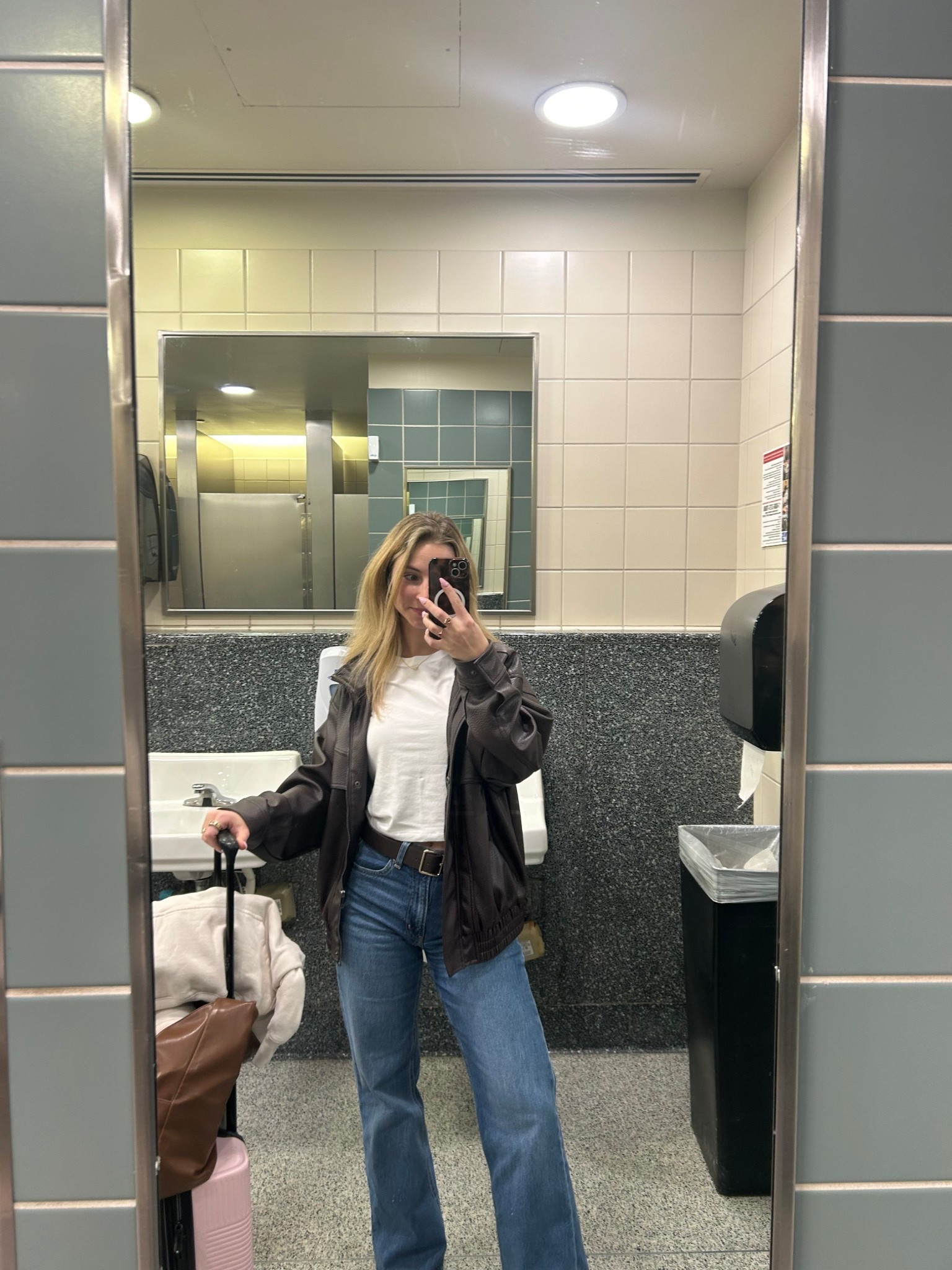 my casual Friday teacher ootd & airport fit!! 
(Jeans in blue denim wash)