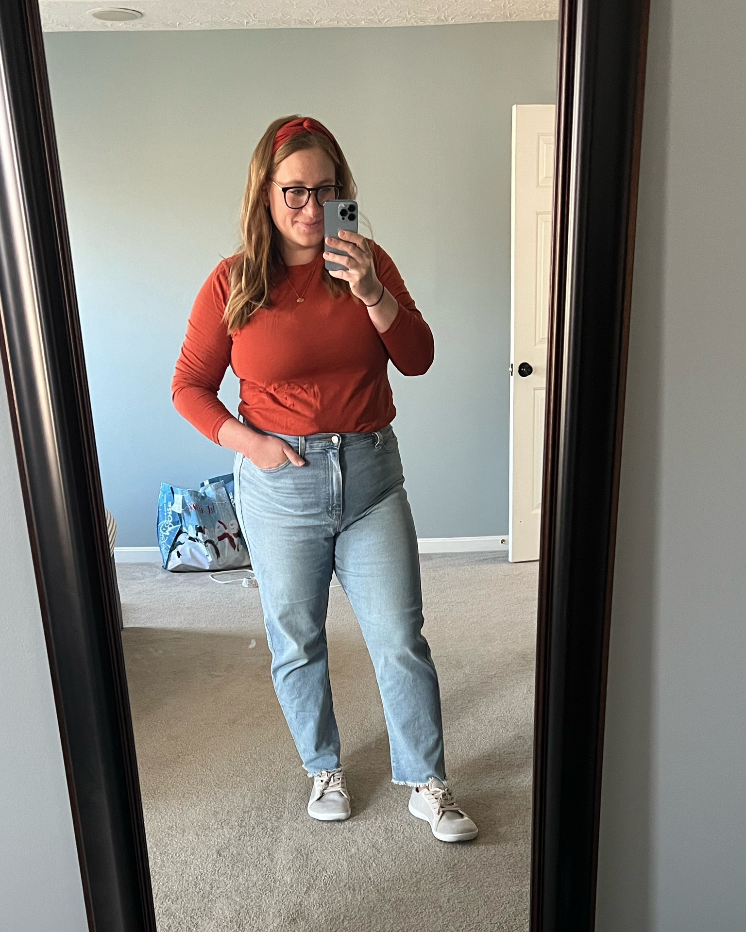 Fall ootd | fall outfit | midsize | midsize outfit | mom style | updating millennial style | | casual outfits | brewery outfit | barefoot shoes 

Jeans: 16
Top: L

#LTKmidsize #LTKSeasonal #LTKfindsunder50