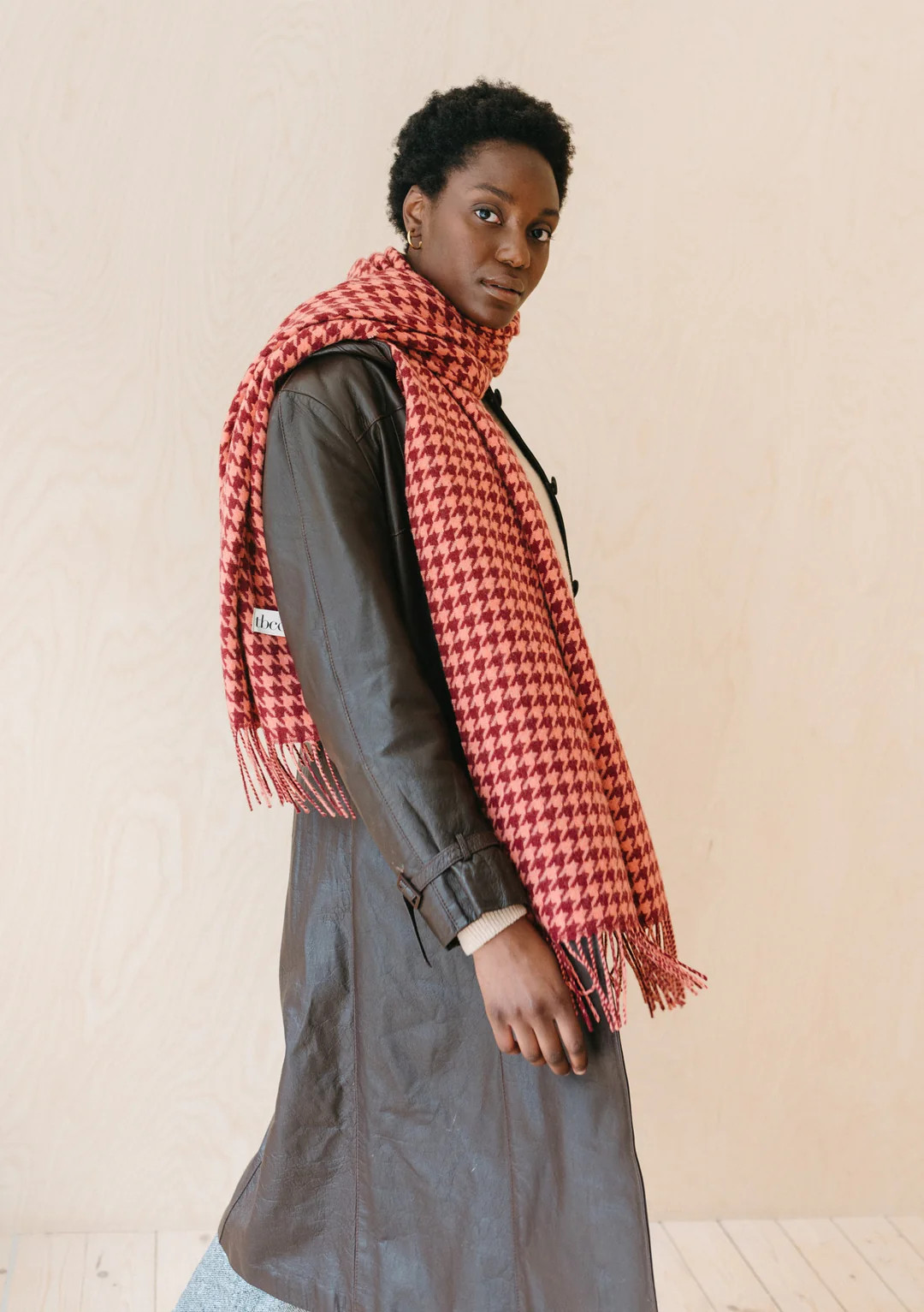 Lambswool Blanket Scarf in Berry Houndstooth | The Tartan Blanket Co.