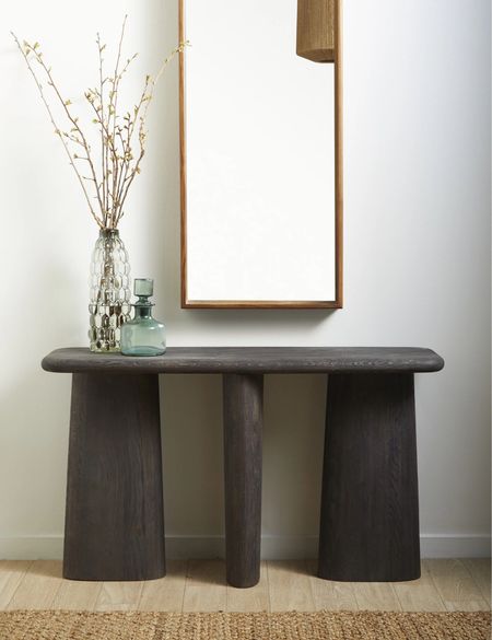 Love this console table!!

#LTKHome