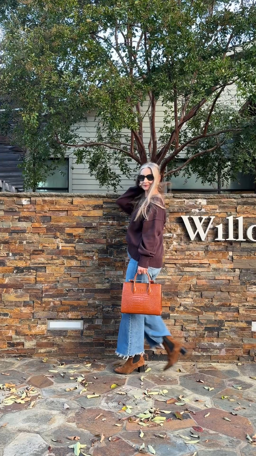 Feeling FALL! #fallootd #fallstyle #fallcolors #ootd #suedeboots #cottonsweater #fallsweater #investmentbag

#LTKSeasonal #LTKOver40 #LTKMidsize