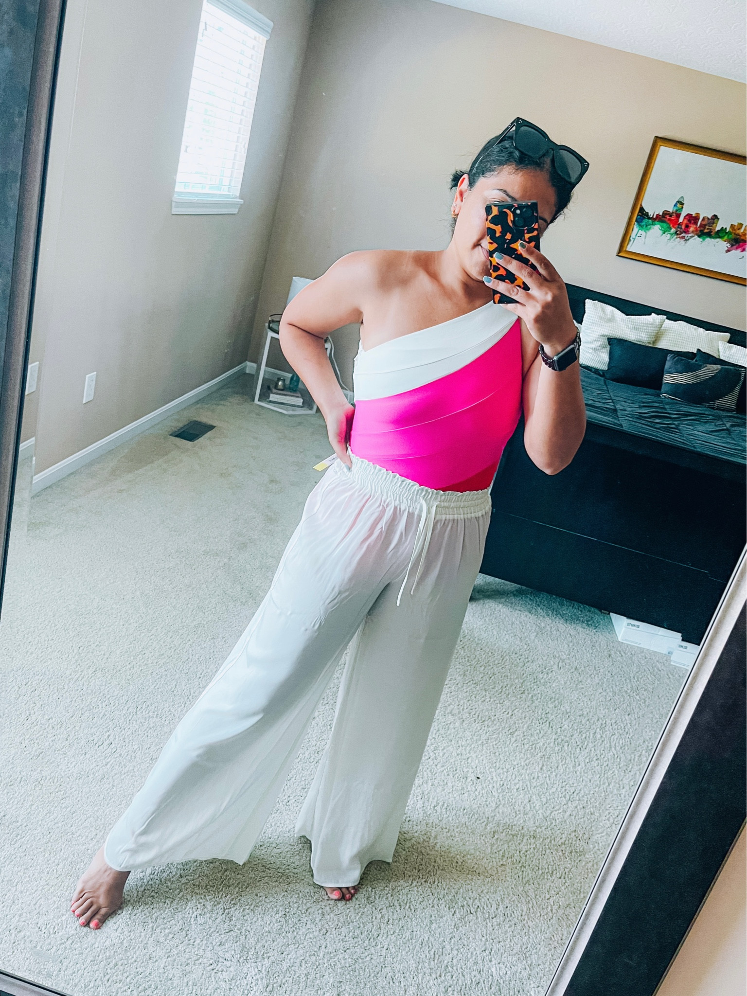 Summersalt
One piece swim
Swimsuit 
Vaca wear
Size 6 in suit, XS in pants


#LTKFind #LTKswim #LTKstyletip