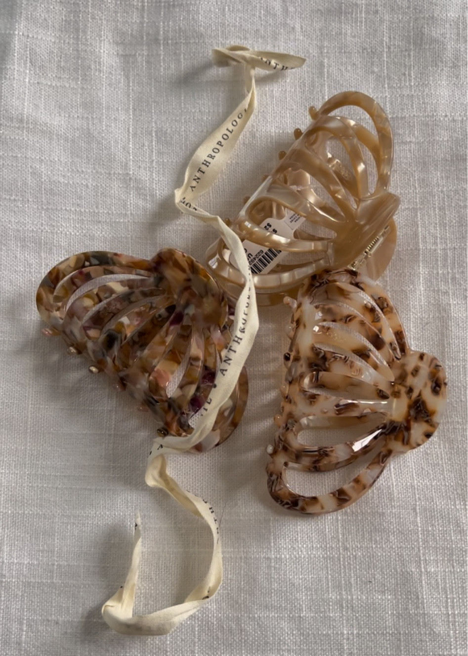 Taylor Swift Anthropologie Claw Clips ✨ 

#LTKbeauty #LTKGiftGuide #LTKstyletip