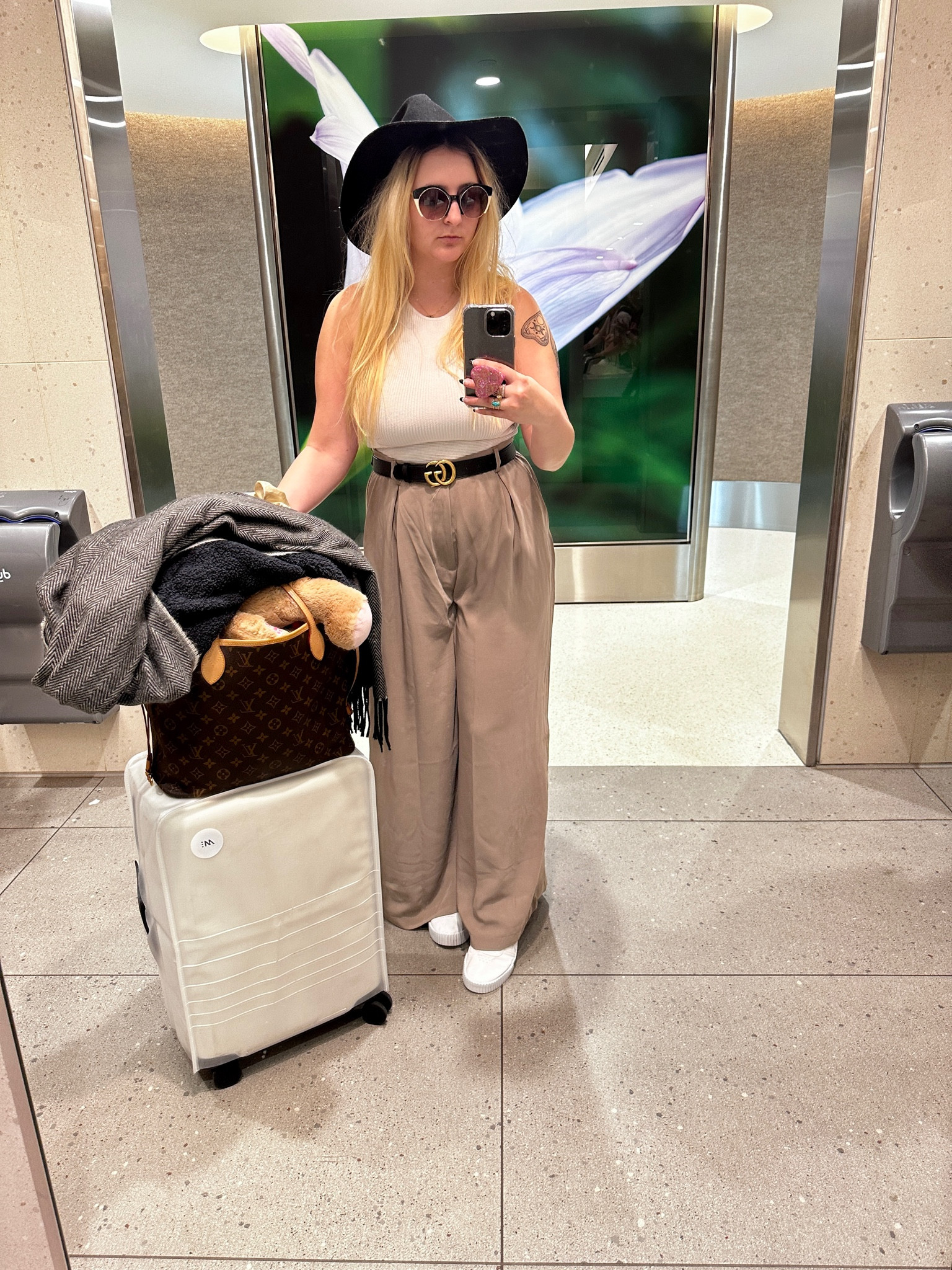 a lil travel fit appreciation


#LTKtravel #LTKworkwear #LTKunder100