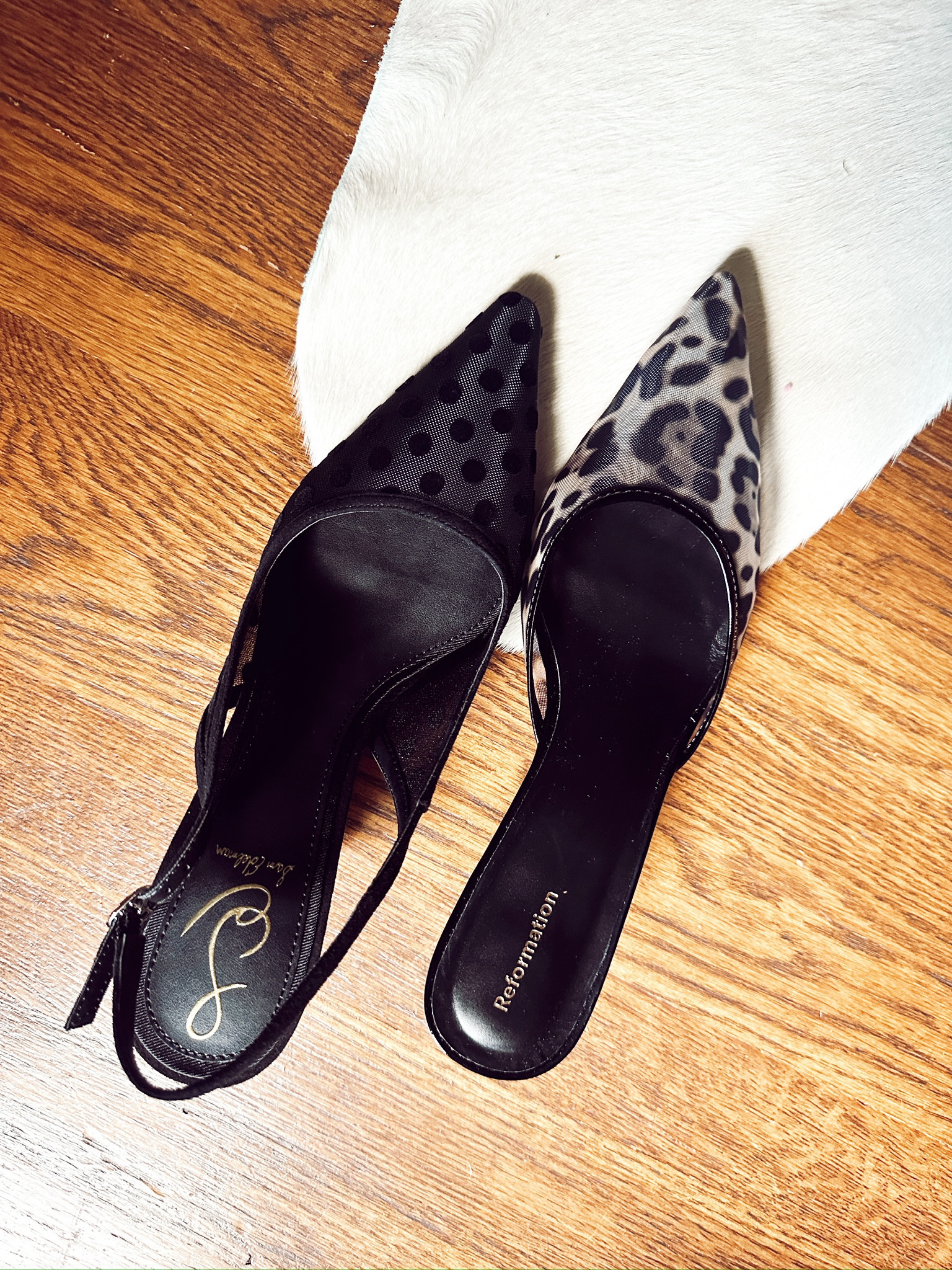 All about a mesh heel this fall. Perfect with  wide leg bottom or a skirt and sweater look. The more detailed the better! Have some fun with these. 🤎🖤