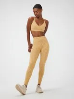 Flow 7/8 LeggingA Heart | Outdoor Voices