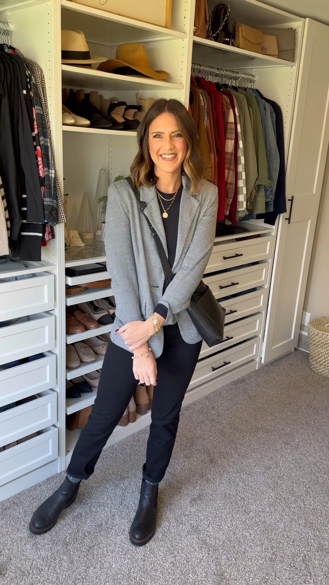 Chic and trendy outfit 

Jeans - 26 long 
Long sleeve - small 
Blazer - small 


#LTKfindsunder100 #LTKstyletip #LTKfindsunder50