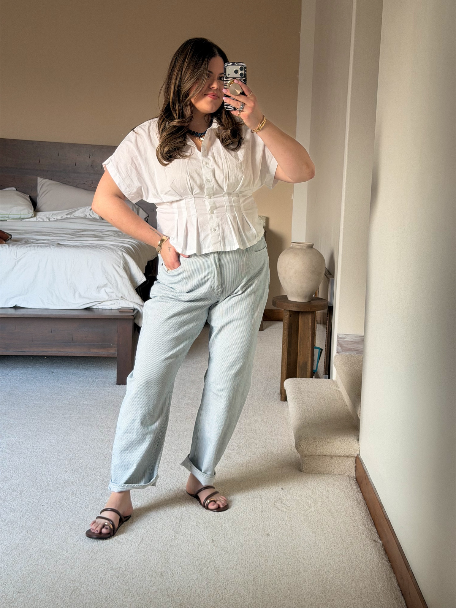 Striped barrel leg jeans 50% off today! A cute spring transition outfit!

Midsize mom & thick tummy approved

#LTKMidsize #LTKSaleAlert #LTKWorkwear