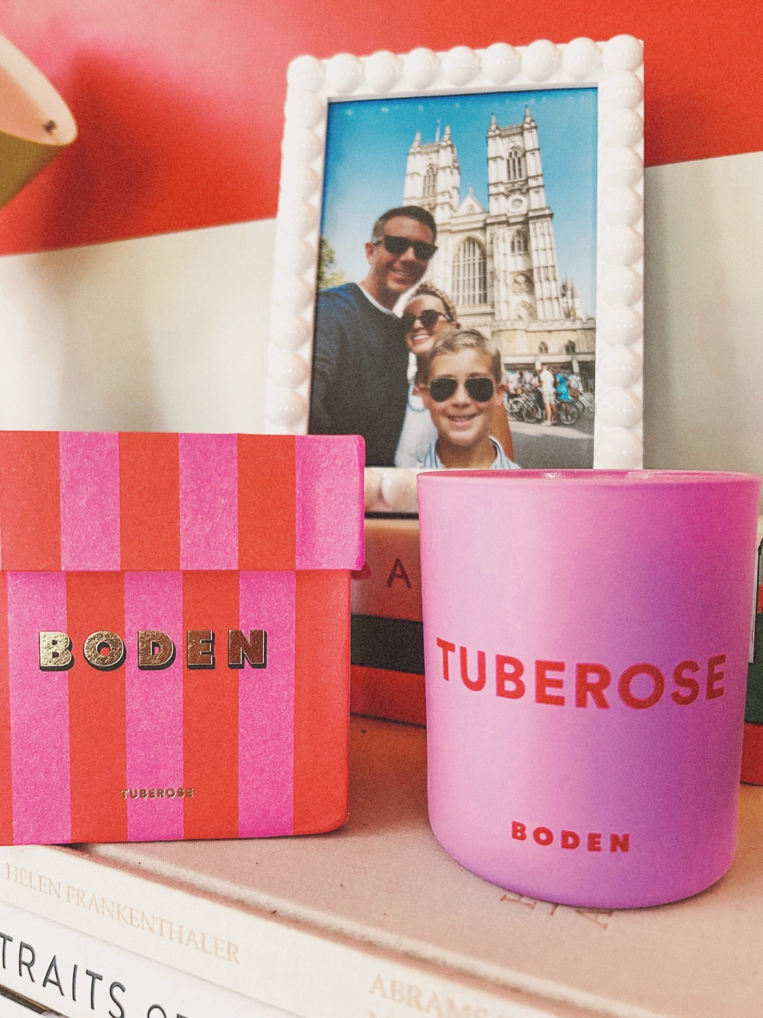 This candle smells divine! @Boden (US)