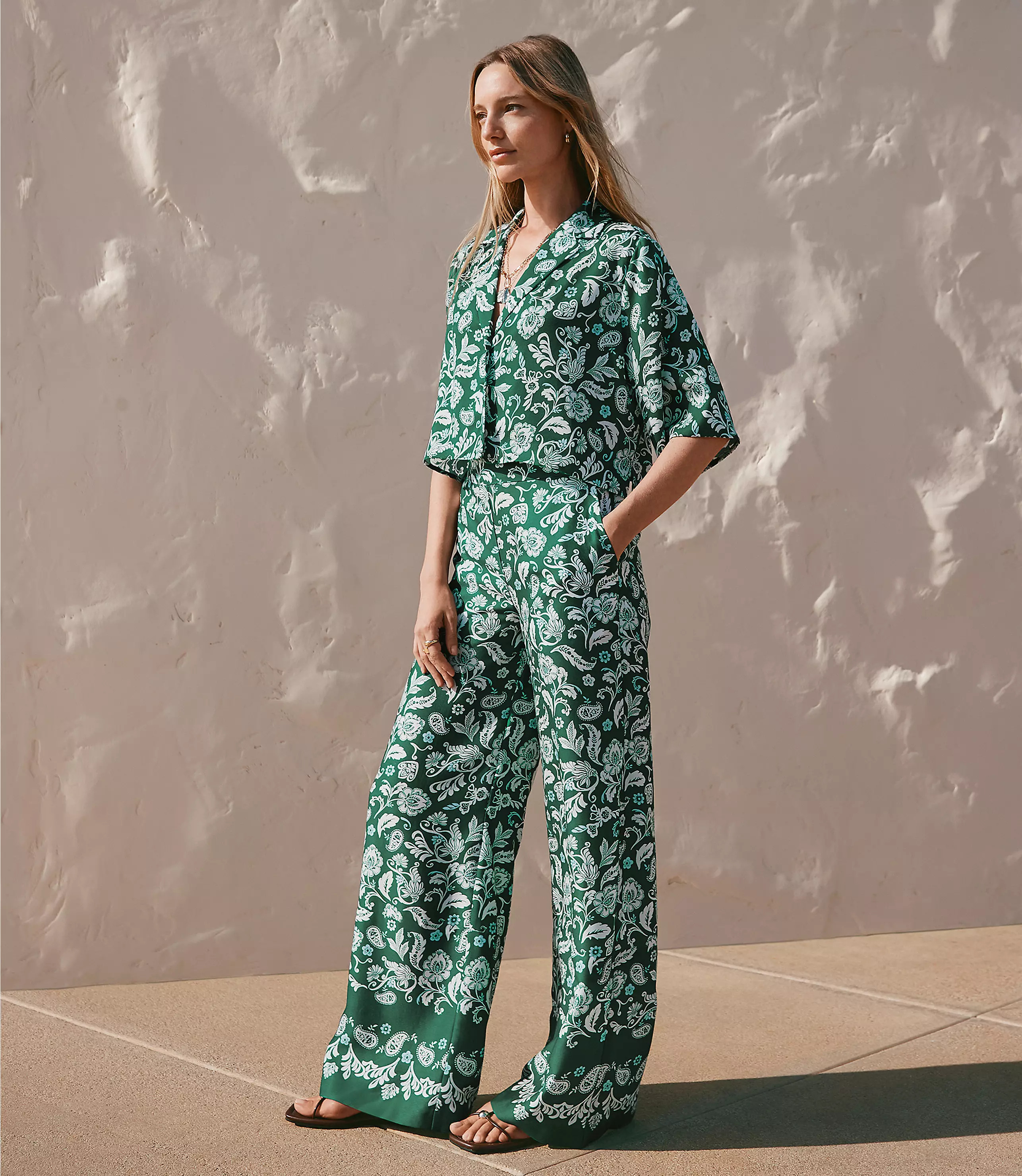 Petite Fluid Pull On Wide Leg Pants in Floral Twill | LOFT