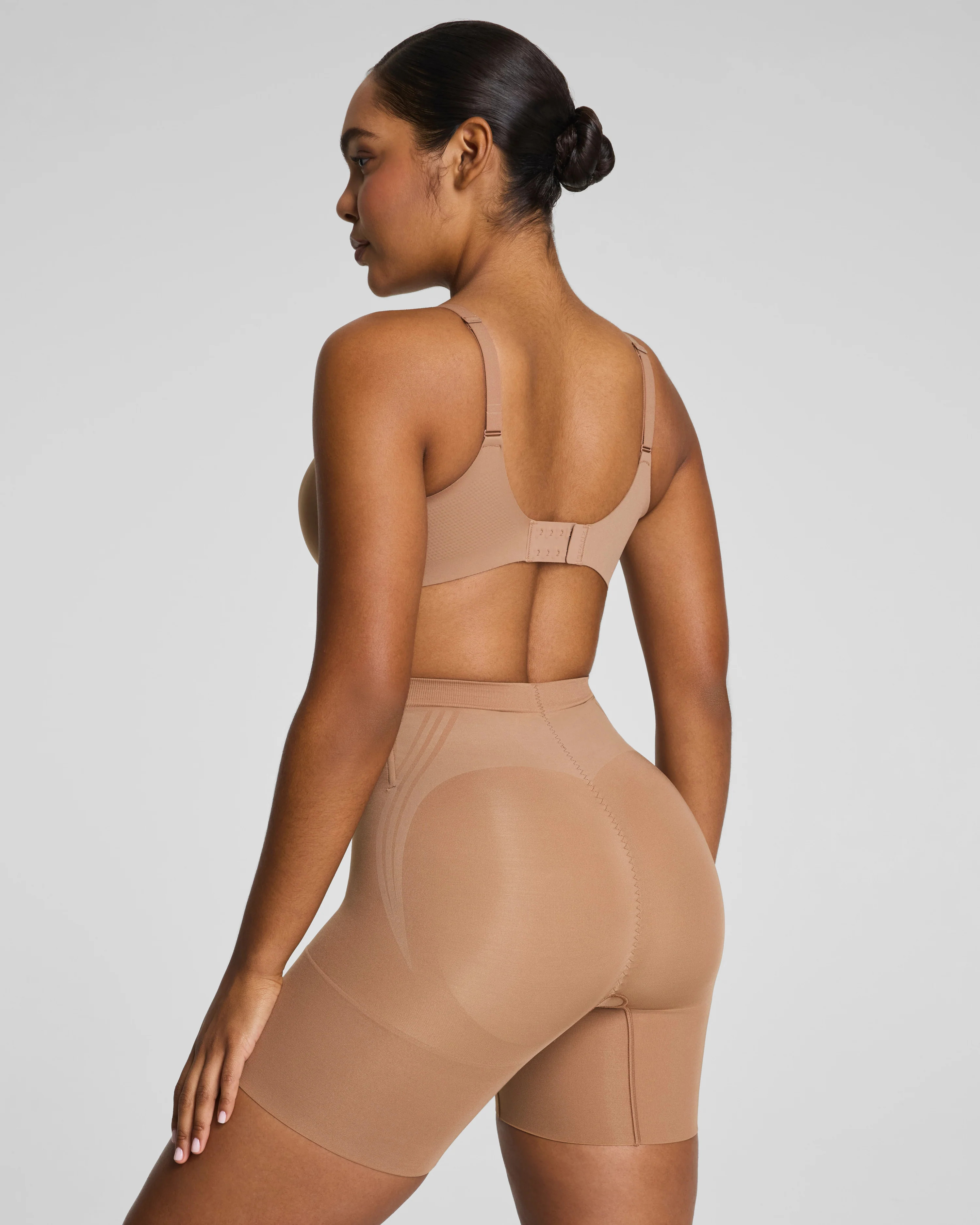 SPANXsculpt™ GoFigureMid-Thigh Short | Spanx